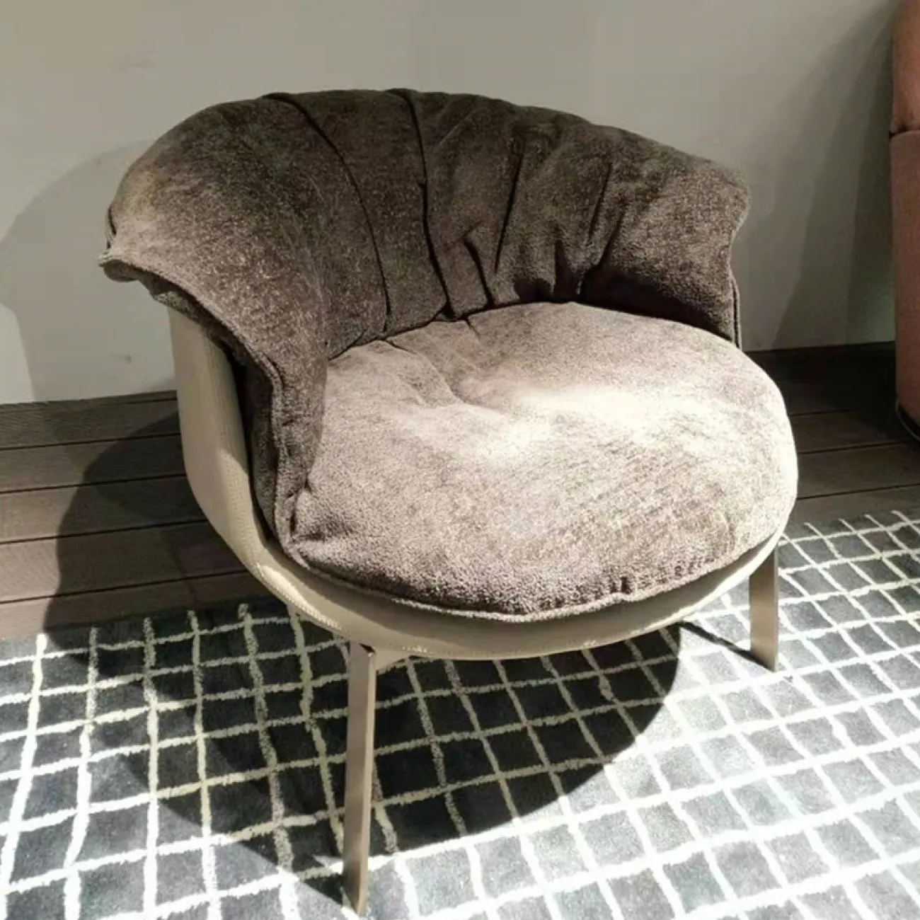 Роскошное одноместное кресло для гостиной LaLume MB20735-23