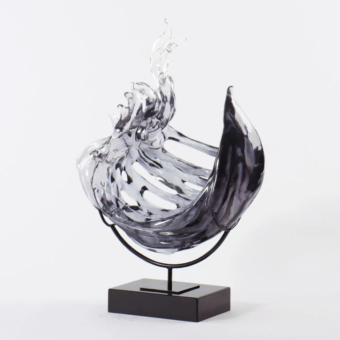 Дизайнерская скульптура в форме волны LaLume DK21057-23