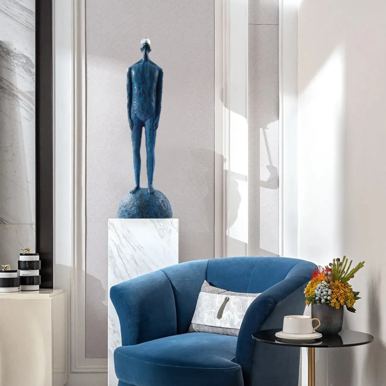 Дизайнерская скульптура в современном стиле LaLume DK21066-23 Дизайнерская скульптура в современном стиле LaLume DK21066-23