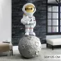 Скульптура астронавт на луне LaLume DK20943-23