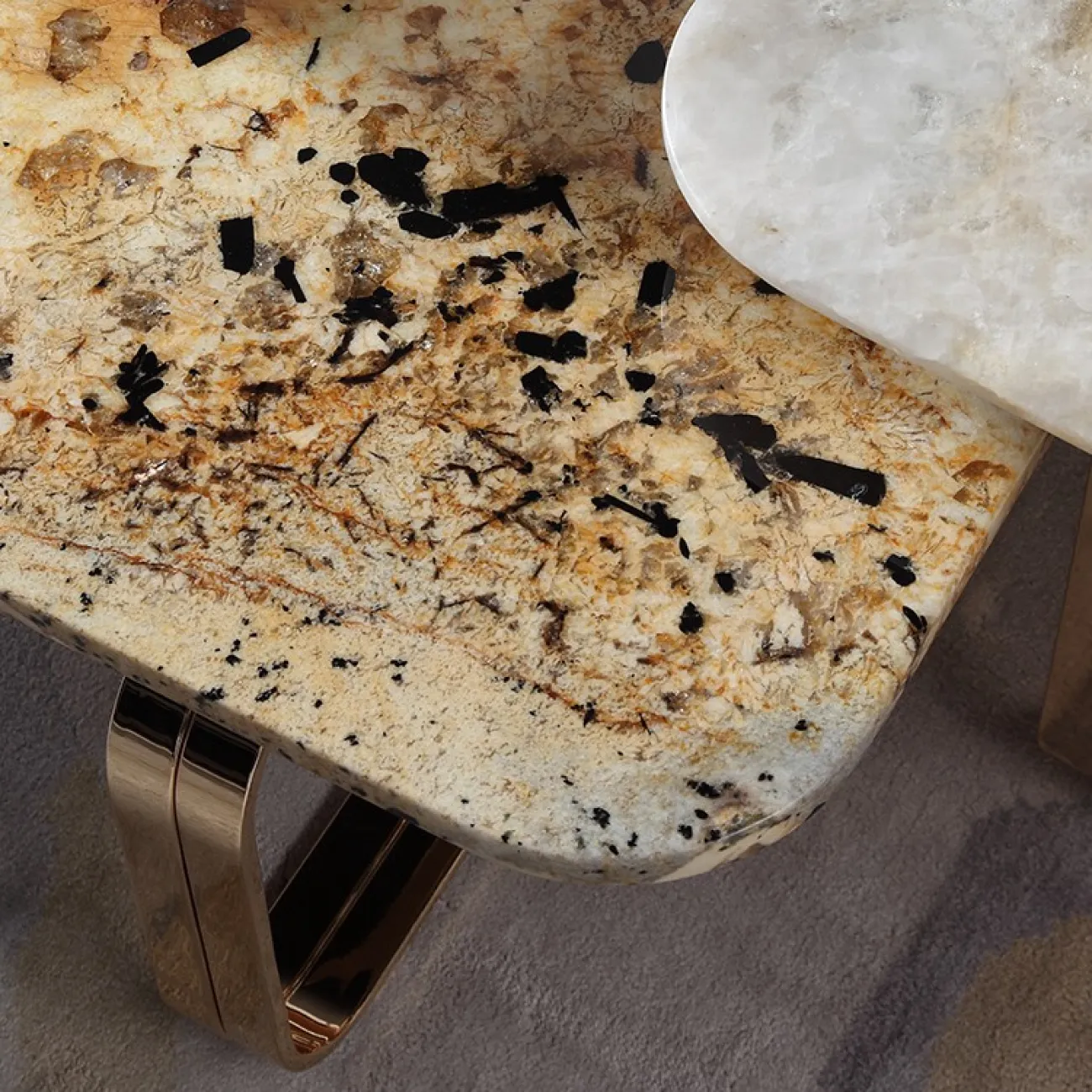 Мраморный журнальный столик для гостиной LaLume MB20748-23 Мраморный журнальный столик для гостиной LaLume MB20748-23