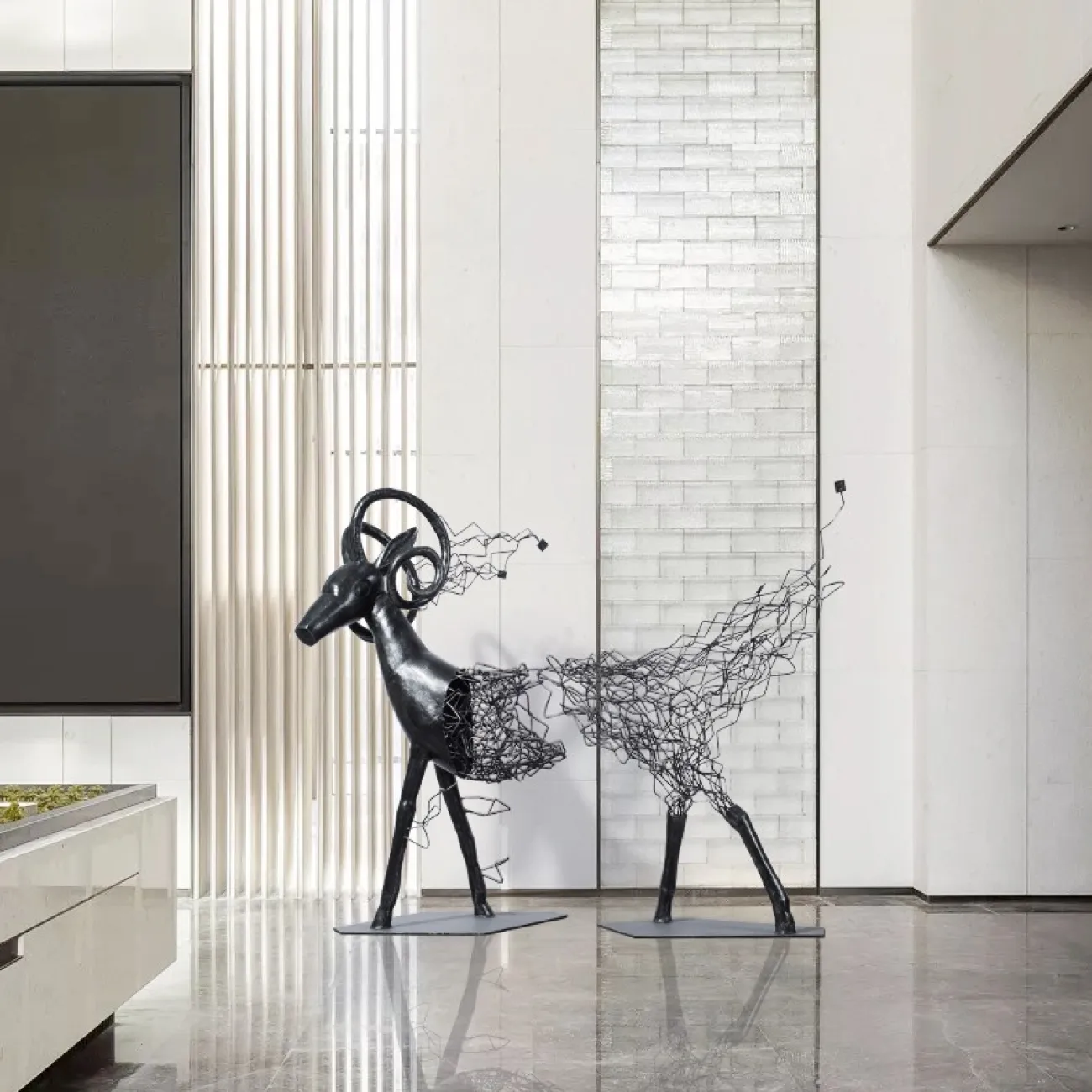 Интерьерный декор олень с рогами для гостиной LaLume DK21079-23