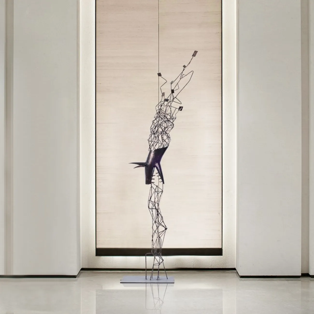 Дизайнерская геометрическая скульптура LaLume DK21084-23 Дизайнерская геометрическая скульптура LaLume DK21084-23