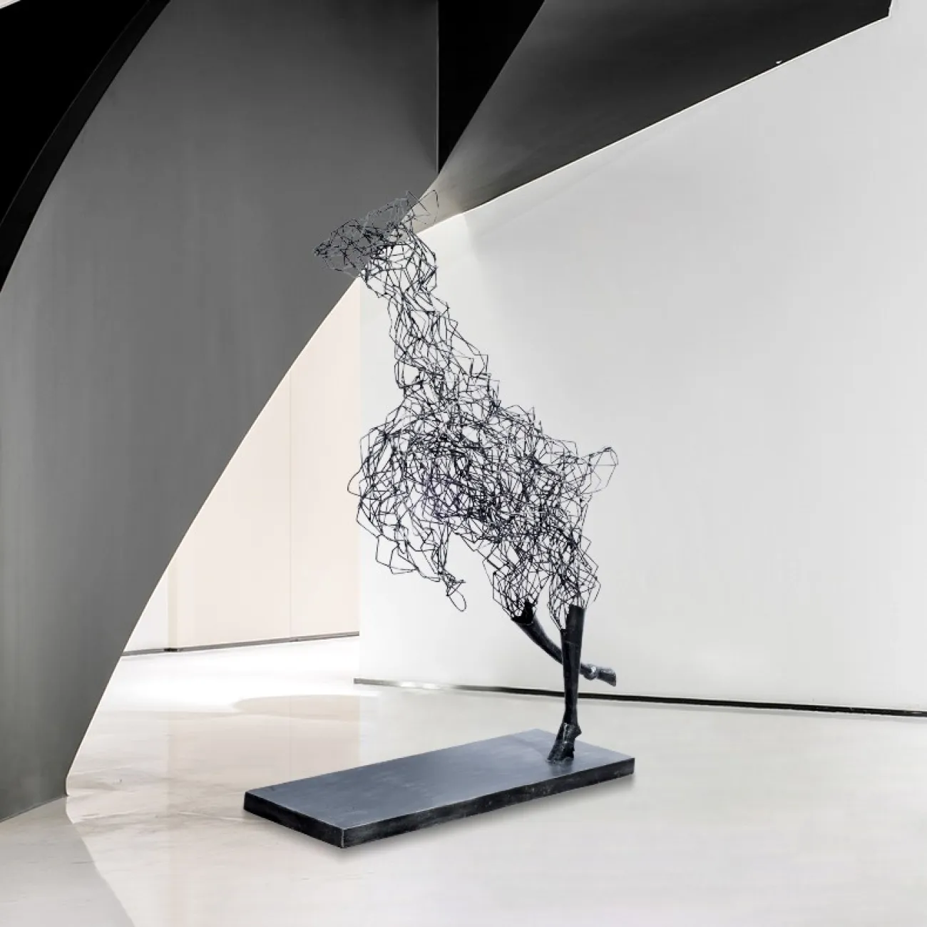 Дизайнерская геометрическая скульптура в современном стиле LaLume DK21088-23