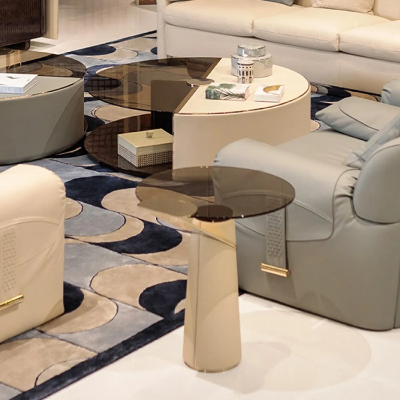 Круглый журнальный столик для гостиной LaLume MB20714-23