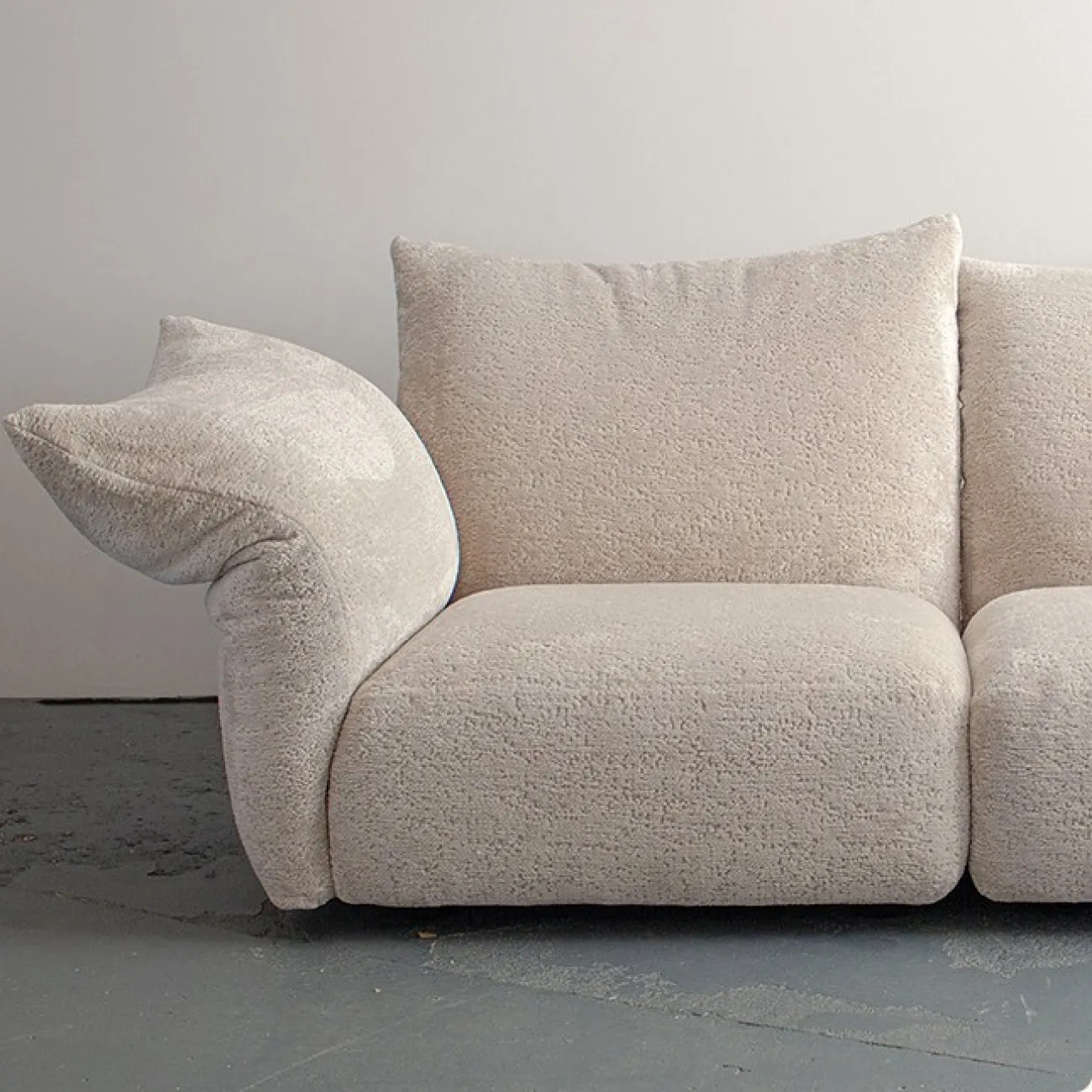 Роскошный тканевый диван для гостиной LaLume MB20727-23