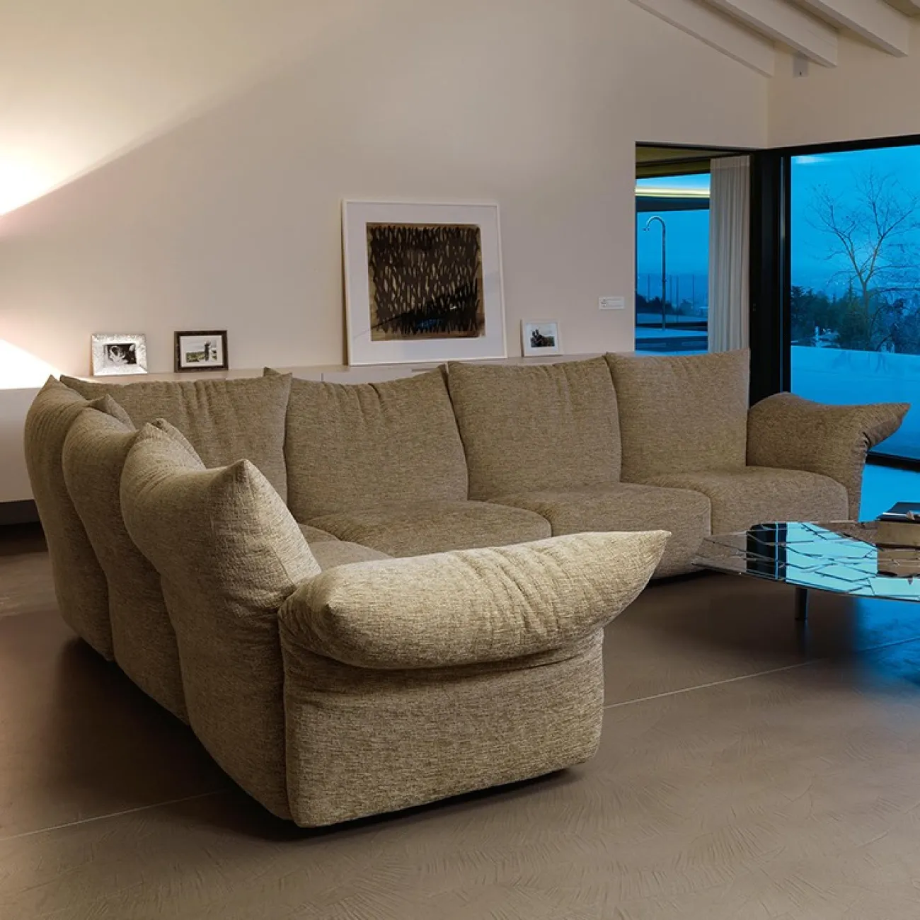 Роскошный тканевый диван для гостиной LaLume MB20727-23