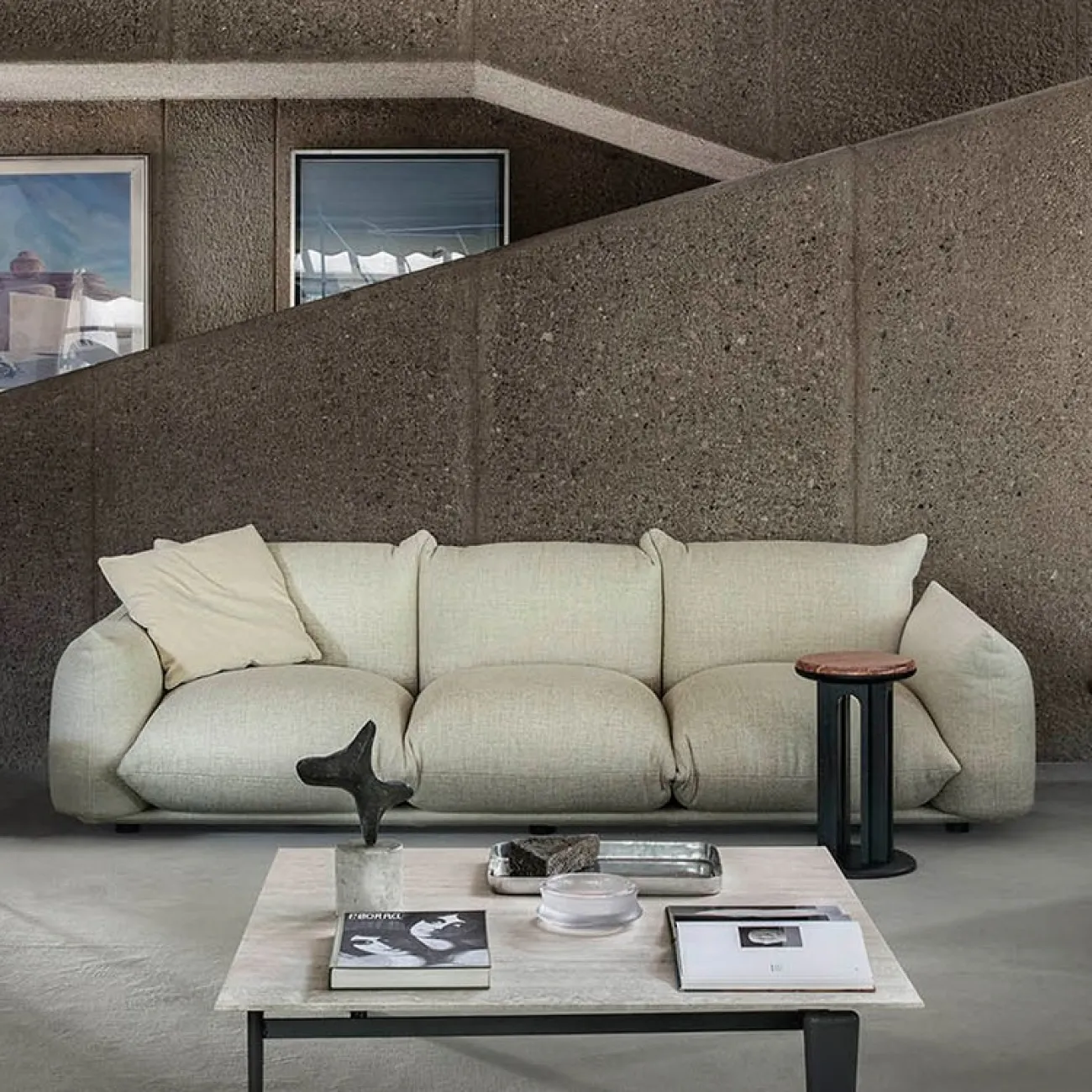 Светлый тканевый диван для гостиной LaLume MB20728-23