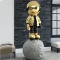 Скульптура астронавт на луне LaLume DK20943-23