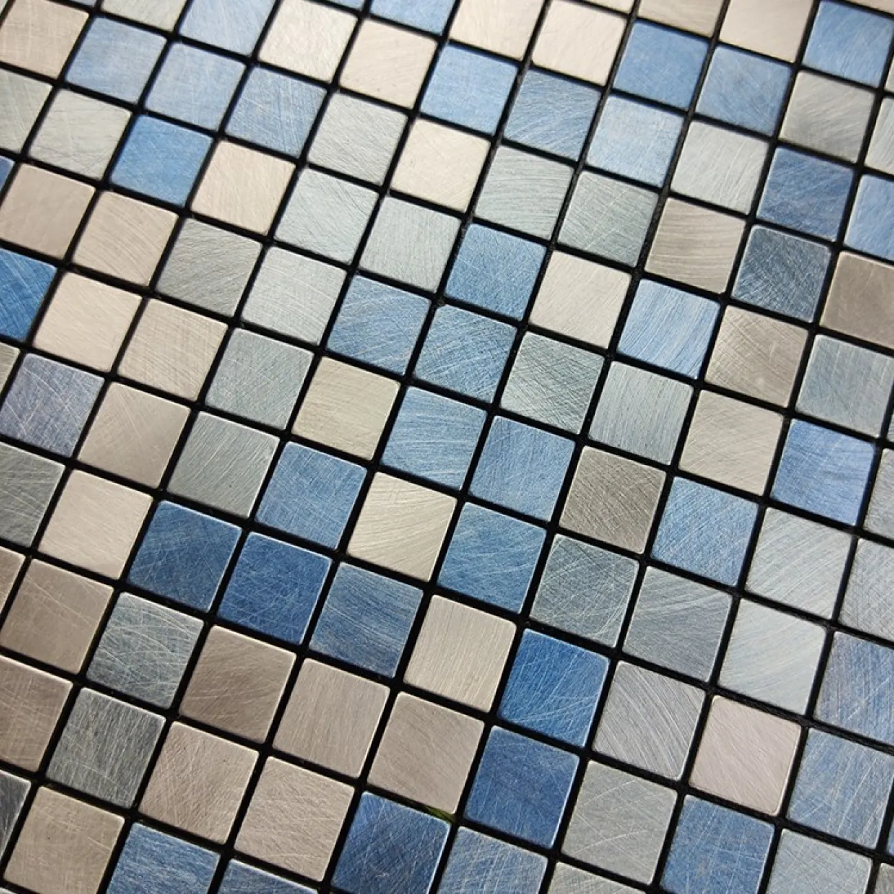 Минималистическая металлическая 3д плитка на самоклеящаяся основе LaLume MB20808-23 Минималистическая металлическая 3д плитка на самоклеящаяся основе LaLume MB20808-23