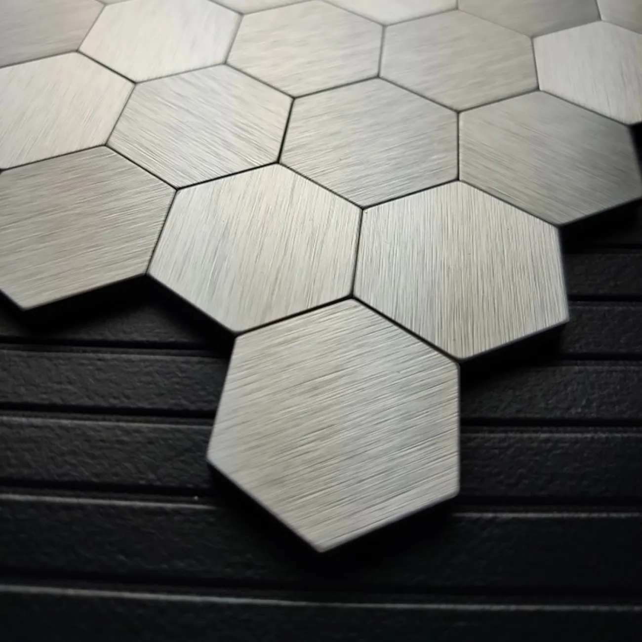 Креативная металлическая 3д плитка на самоклеящаяся основе LaLume MB20813-23