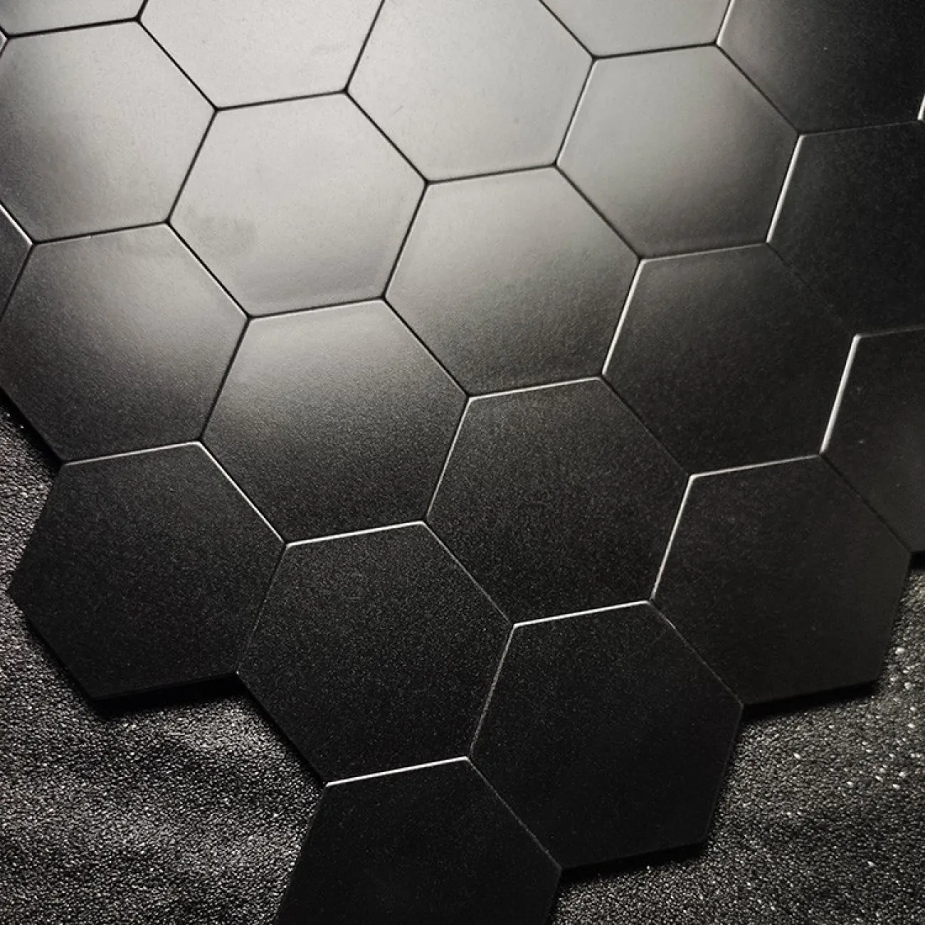 Шестиугольная 3д плитка в виде мозайки в скандинавском стиле на самоклеящаяся основе LaLume MB20819-23 Шестиугольная 3д плитка в виде мозайки в скандинавском стиле на самоклеящаяся основе LaLume MB20819-23