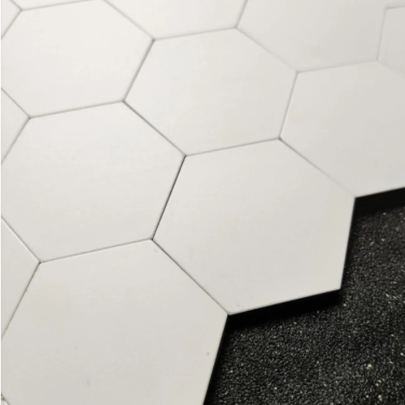 Шестиугольная 3д плитка в виде мозайки в скандинавском стиле на самоклеящаяся основе LaLume MB20819-23 Шестиугольная 3д плитка в виде мозайки в скандинавском стиле на самоклеящаяся основе LaLume MB20819-23