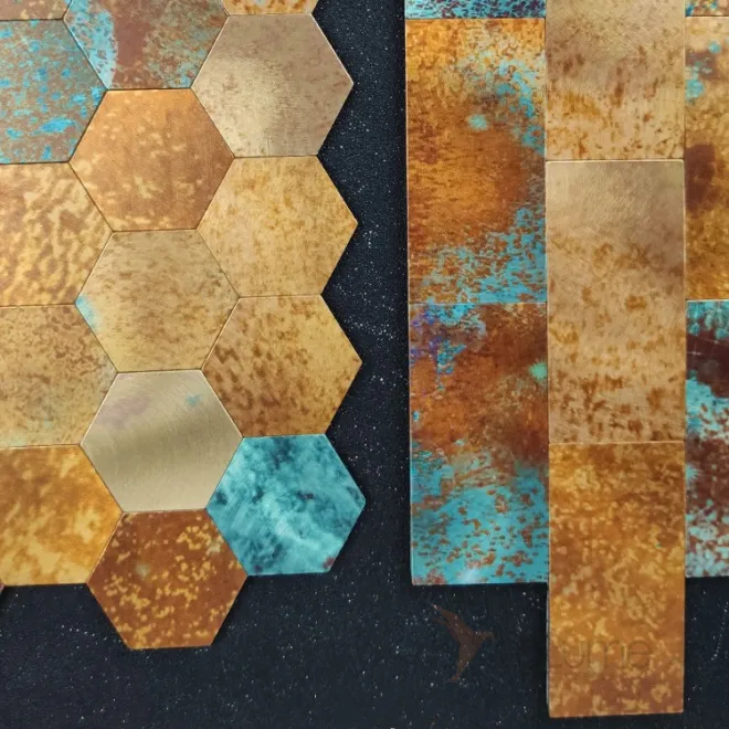 Яркая металлическая 3д плитка на самоклеящаяся основе с имитацией ржавчины  LaLume MB20820-23