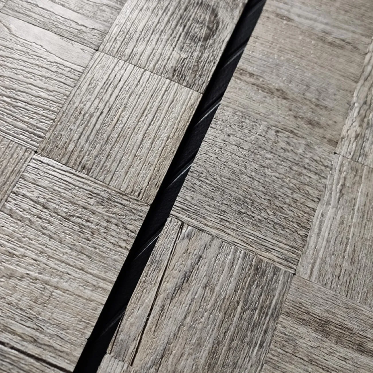 Современная металлическая 3д плитка на самоклеящаяся основе с имитацией древесины LaLume MB20822-23