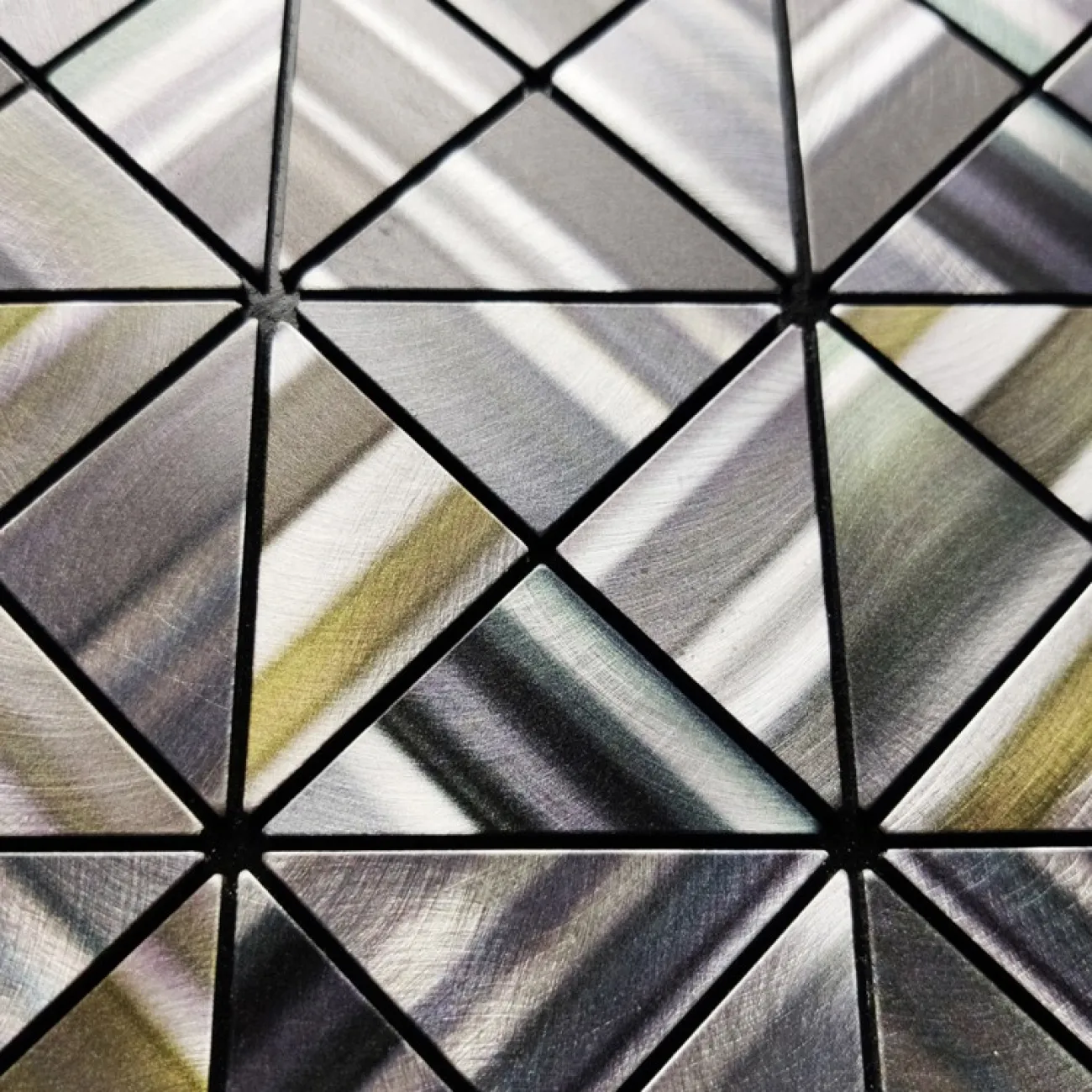 Яркая металлическая 3д плитка на самоклеящаяся основе LaLume MB20825-23