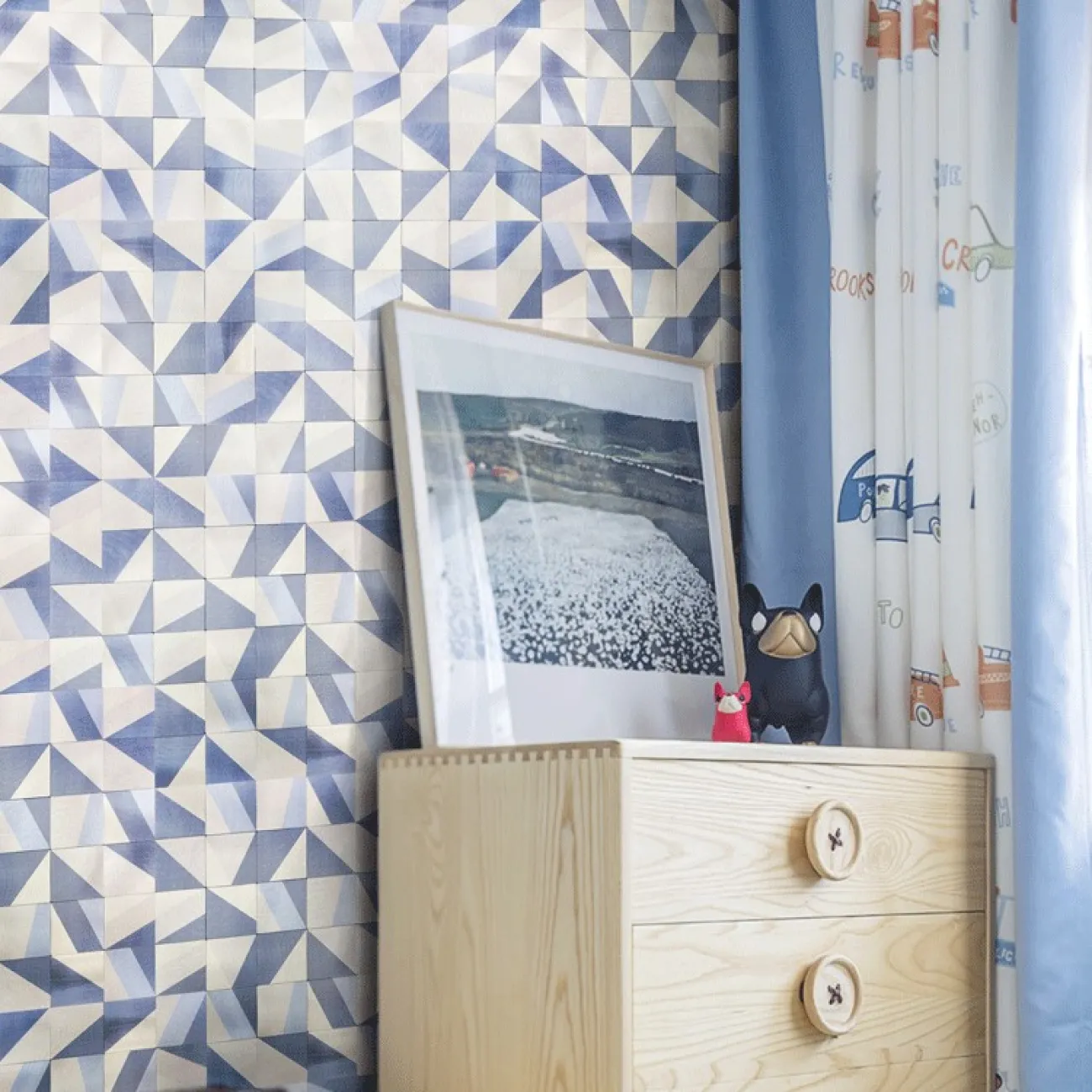 Яркая металлическая 3д плитка на самоклеящейся основе LaLume MB20832-23 Яркая металлическая 3д плитка на самоклеящейся основе LaLume MB20832-23