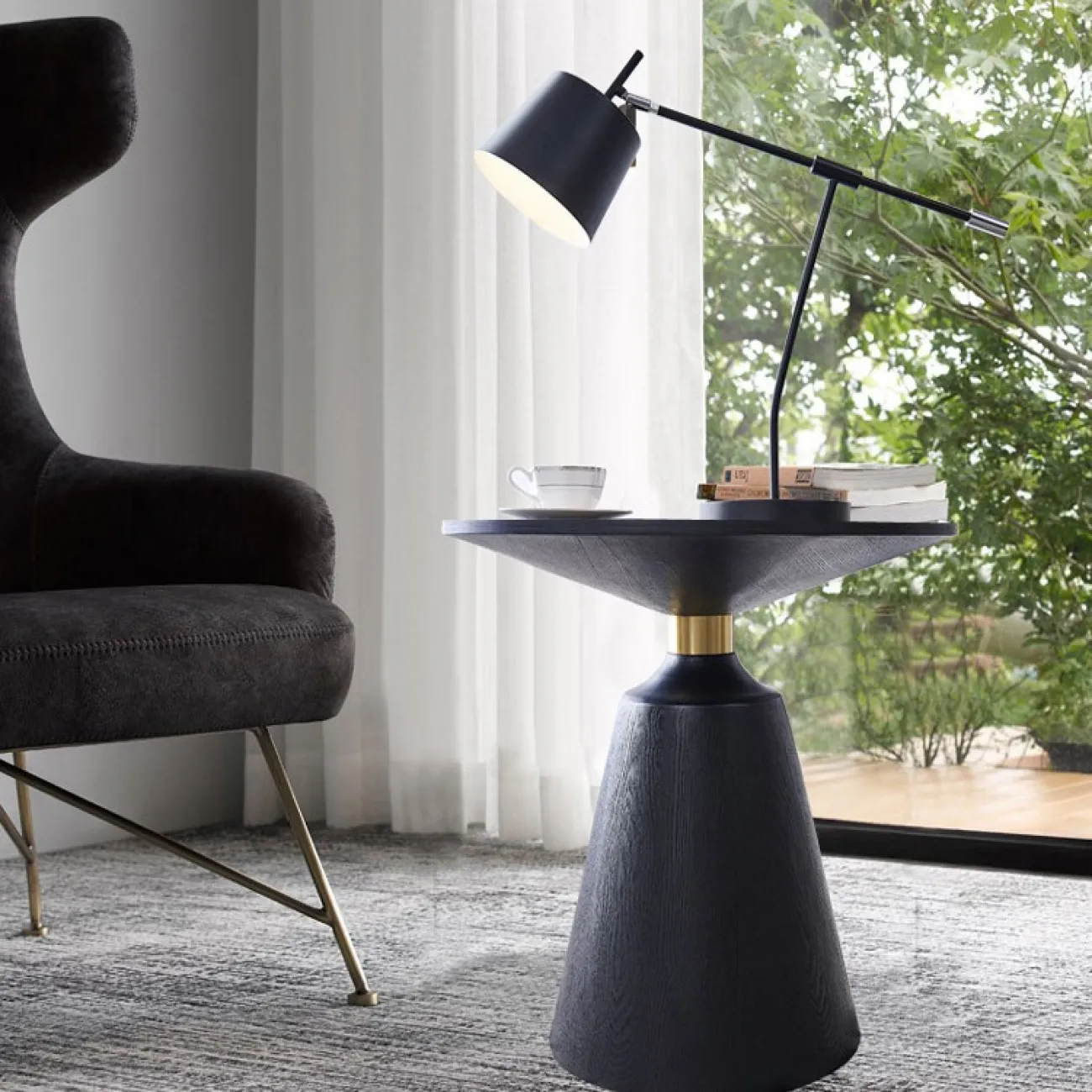 Круглый деревянный журнальный стол LaLume MB21015-23 Круглый деревянный журнальный стол LaLume MB21015-23