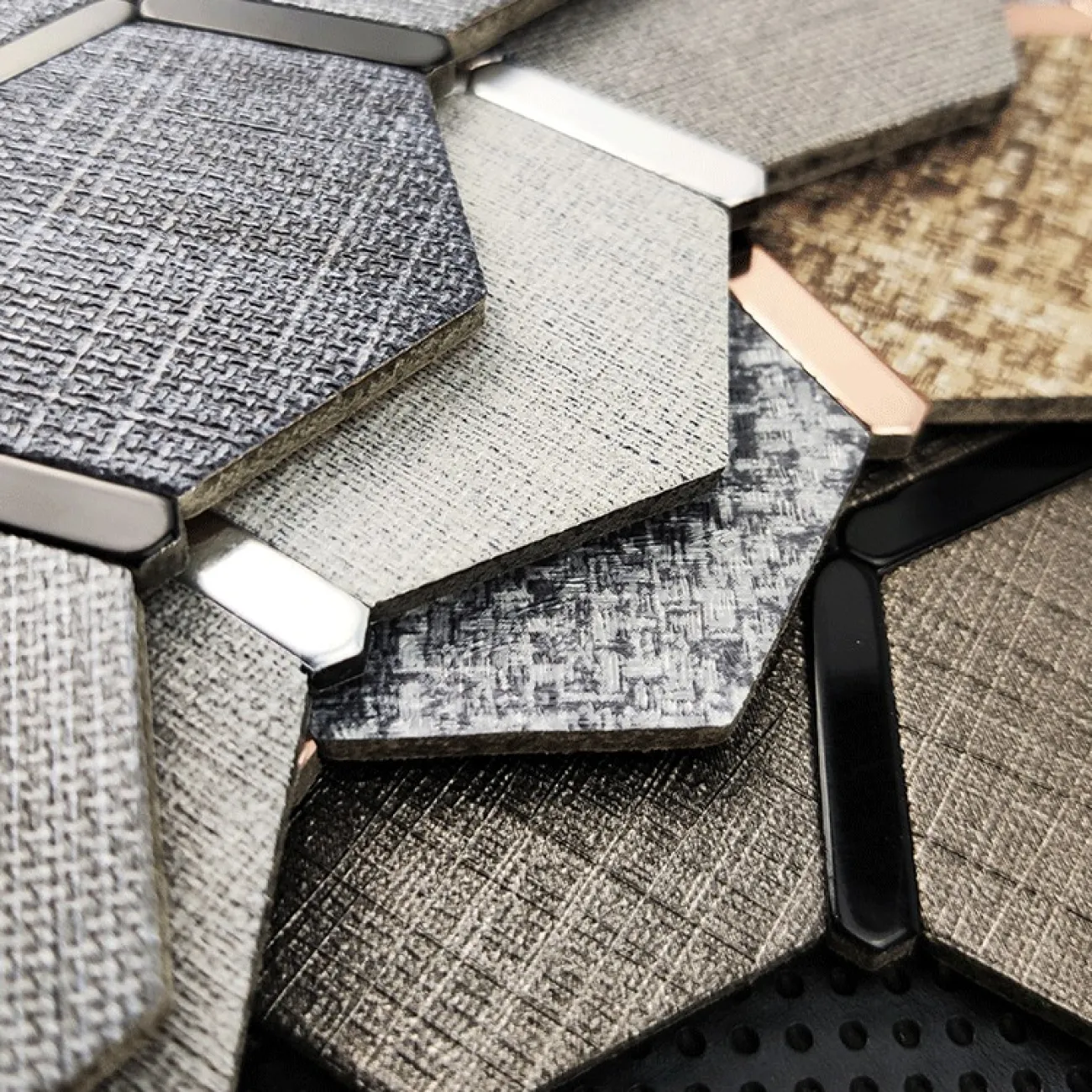 Современная керамическая 3д плитка на самоклеящейся основе LaLume MB20834-23 Современная керамическая 3д плитка на самоклеящейся основе LaLume MB20834-23