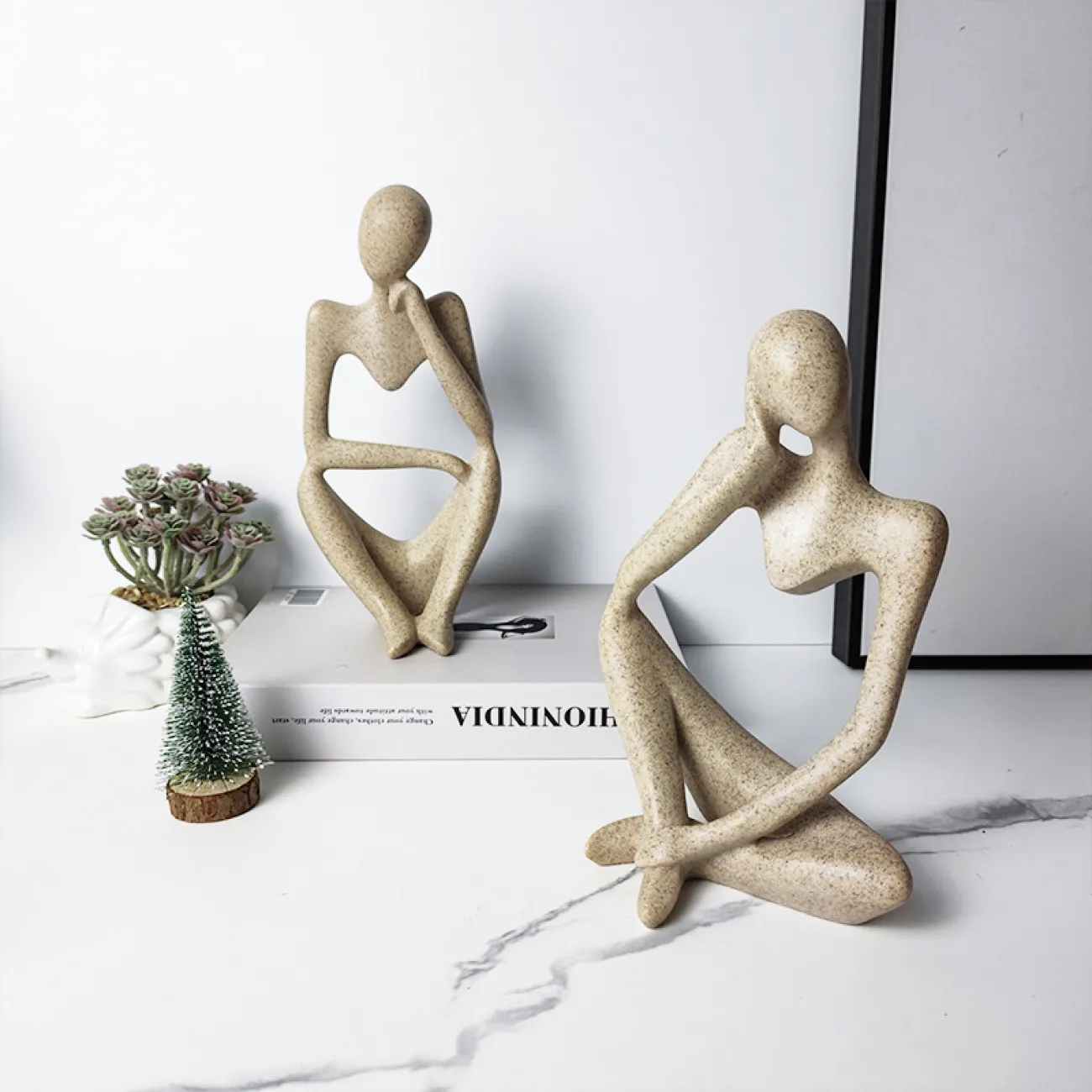 Статуэтка мыслителя в стиле минимализм LaLume DK21029-23