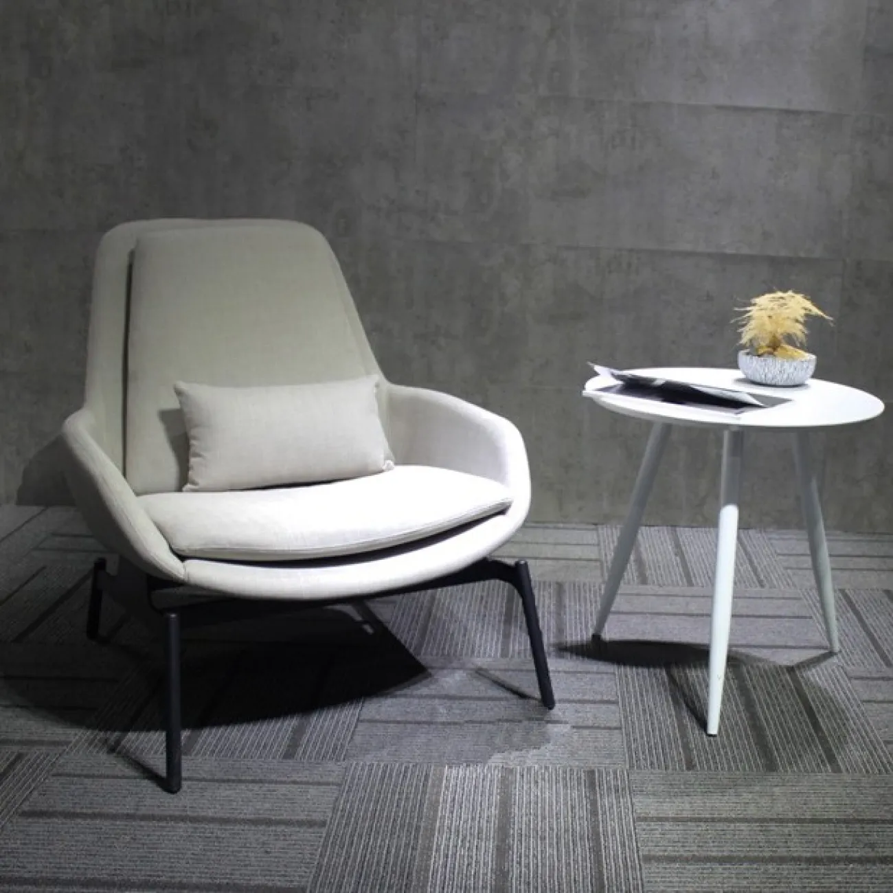 Удобное тканевое кресло для гостиной LaLume MB21038-23