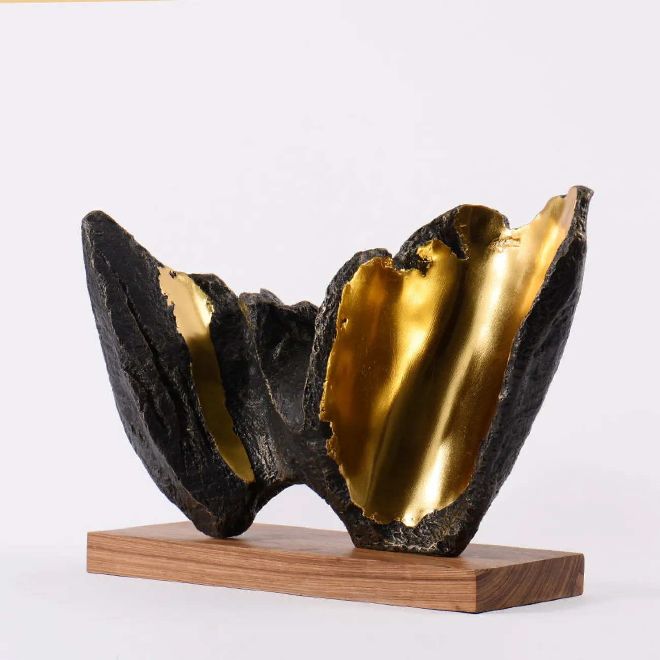 Дизайнерская абстрактная статуэтка для гостиной LaLume DK21041-23 Дизайнерская абстрактная статуэтка для гостиной LaLume DK21041-23