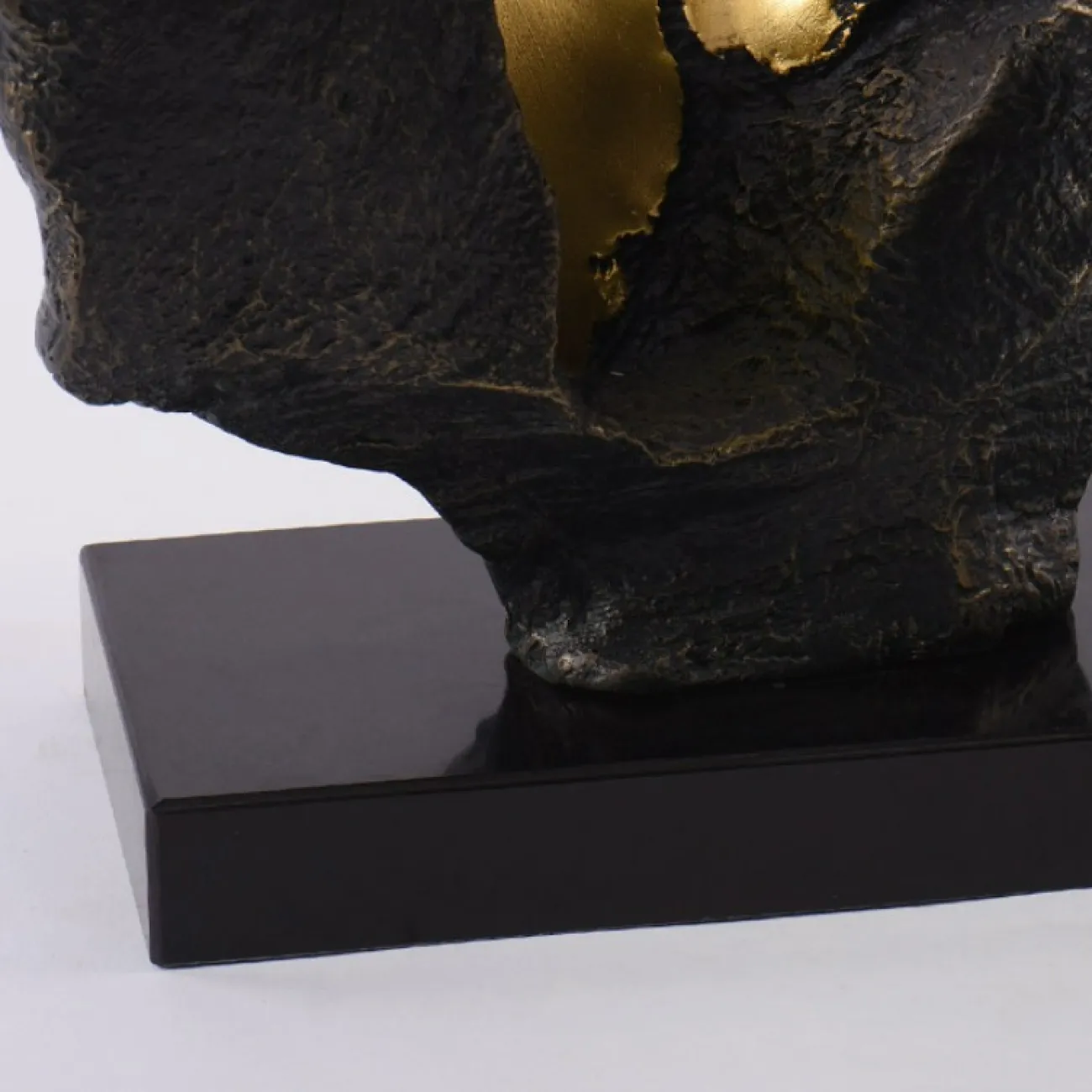 Абстрактная статуэтка в китайском стиле LaLume DK21042-23