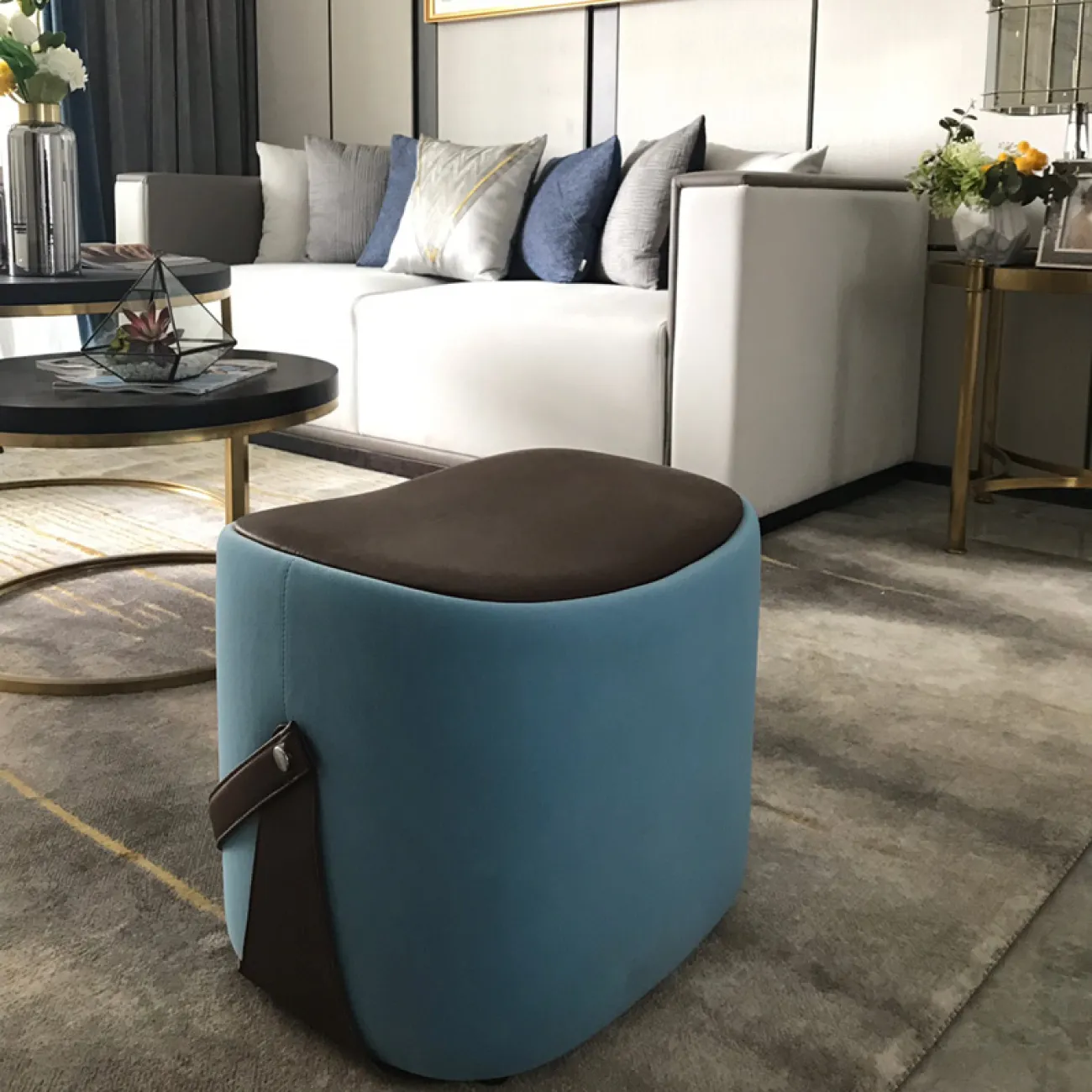 Удобный кожаный переносной стул LaLume MB21046-23 Удобный кожаный переносной стул LaLume MB21046-23