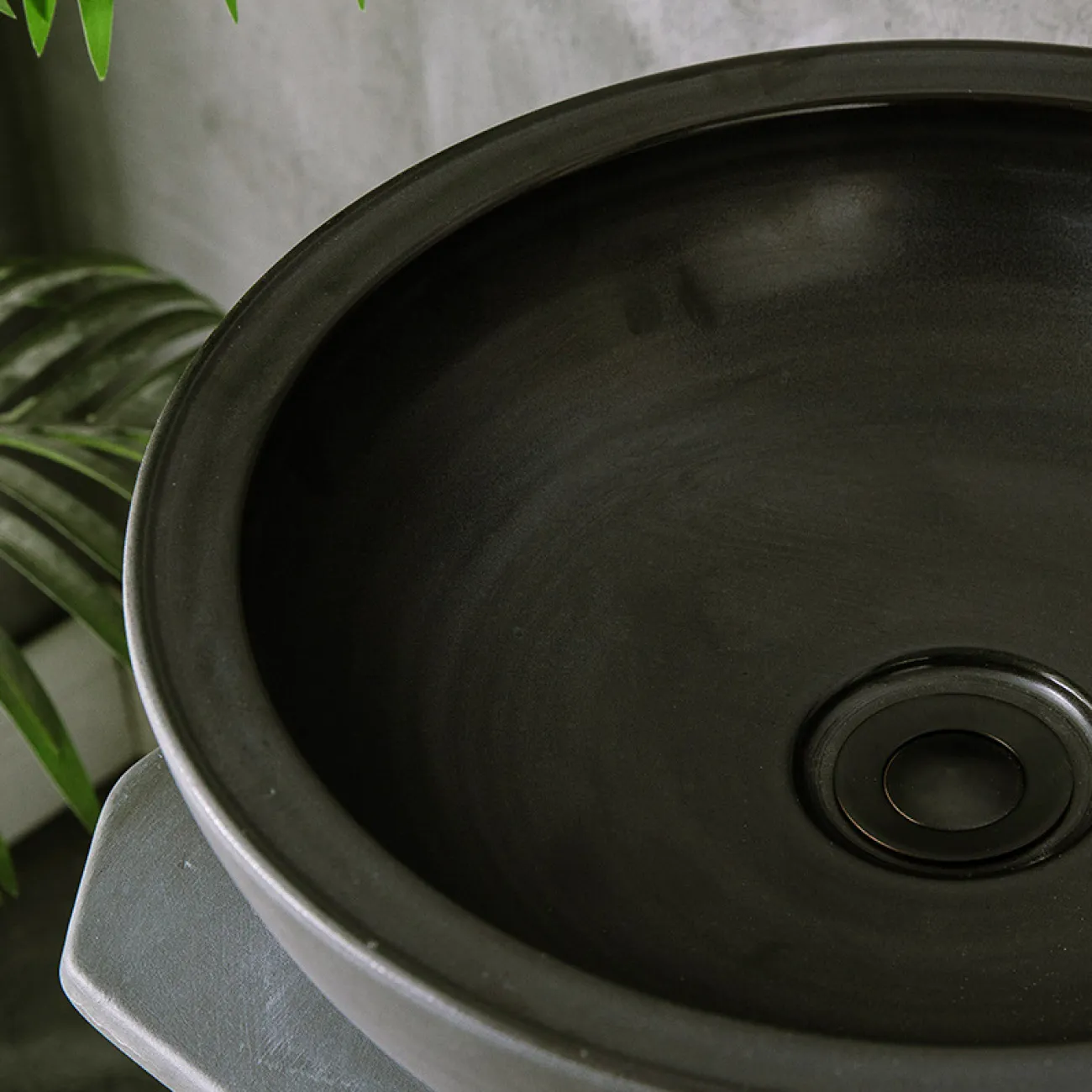 Керамический умывальник с вертикальной колоной для ванной комнаты LaLume MB20510-23