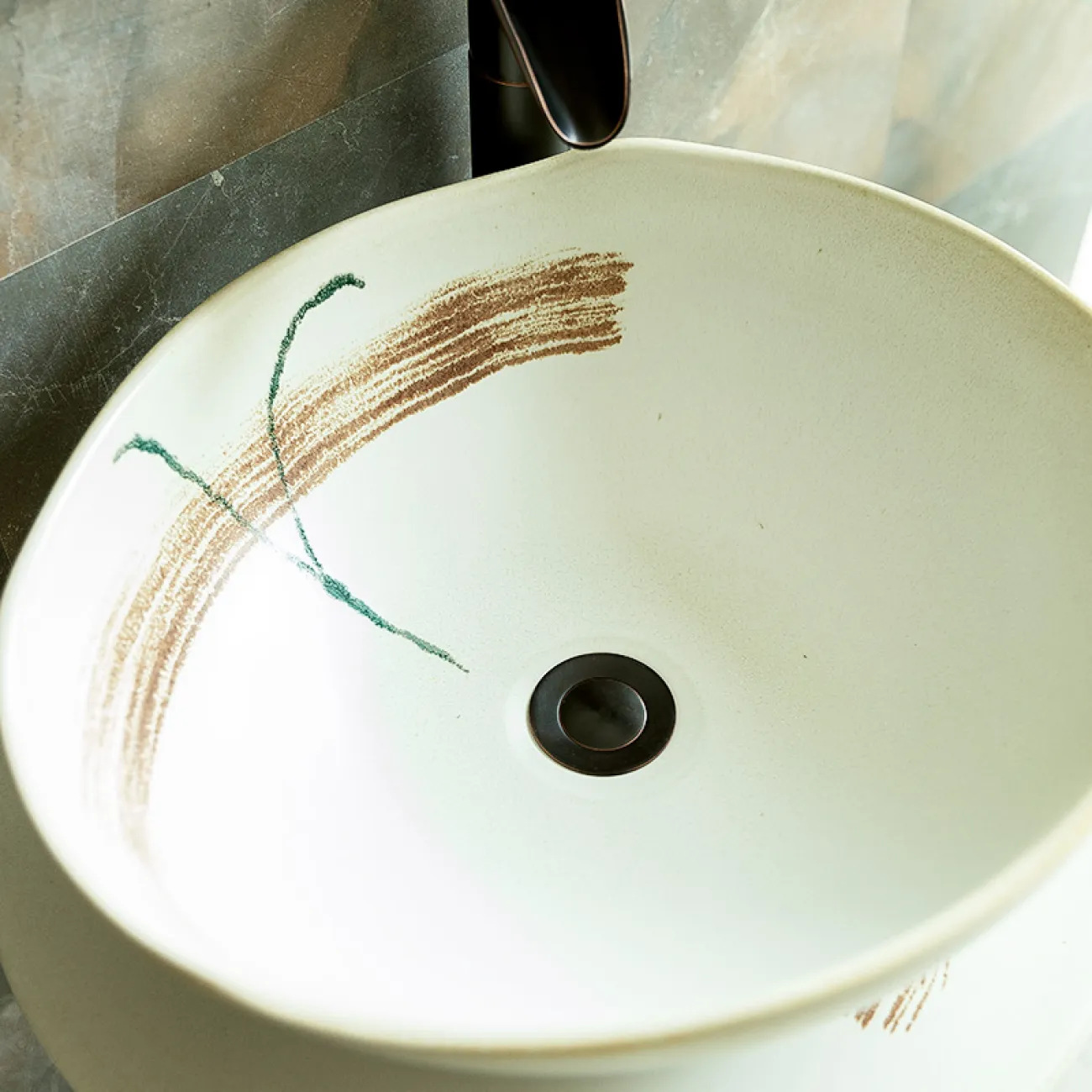 Керамический креативный умывальник  для ванной комнаты LaLume MB20557-23