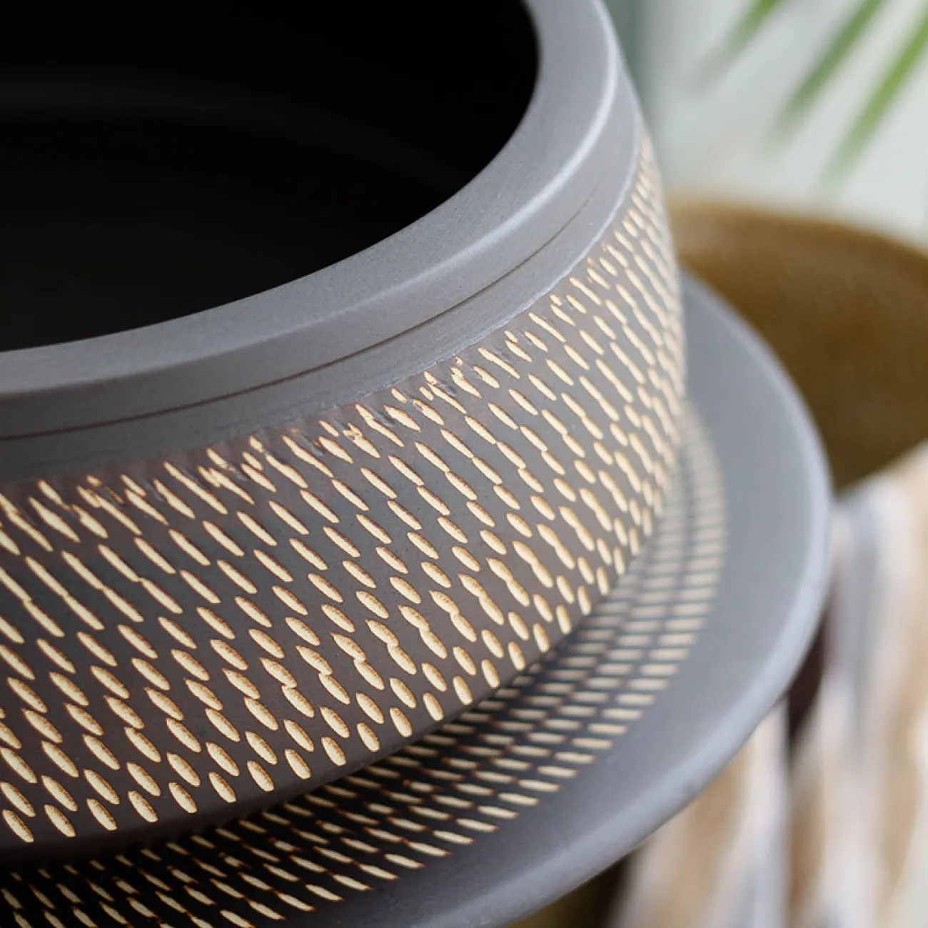 Керамический круглый умывальник  для ванной комнаты LaLume MB20555-23