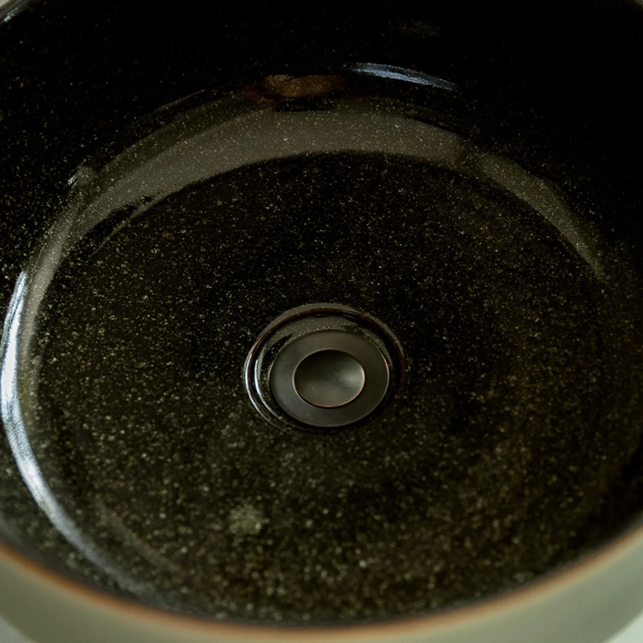 Керамический креативный умывальник  для ванной комнаты LaLume MB20580-23