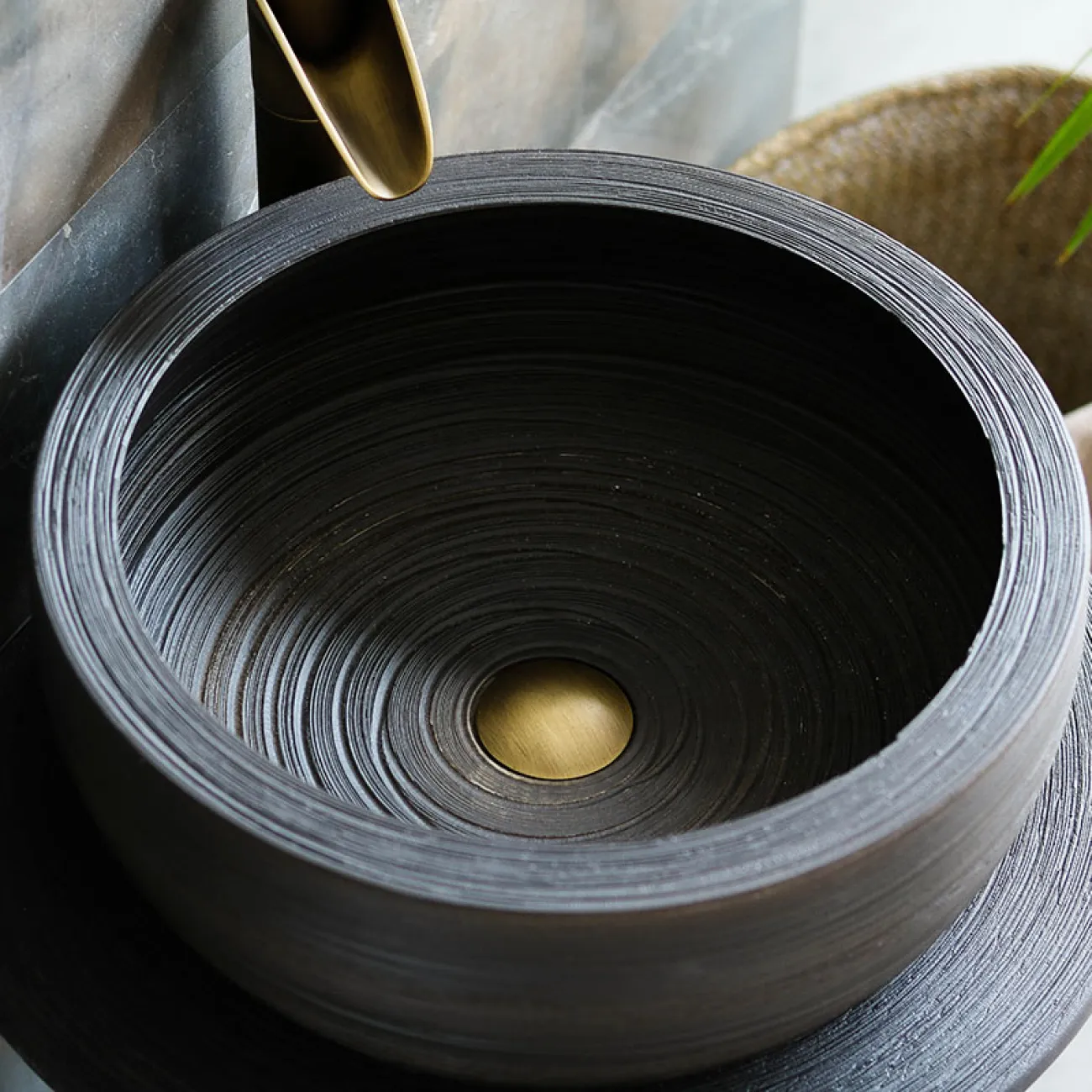 Керамический круглый умывальник  для ванной комнаты LaLume MB20579-23