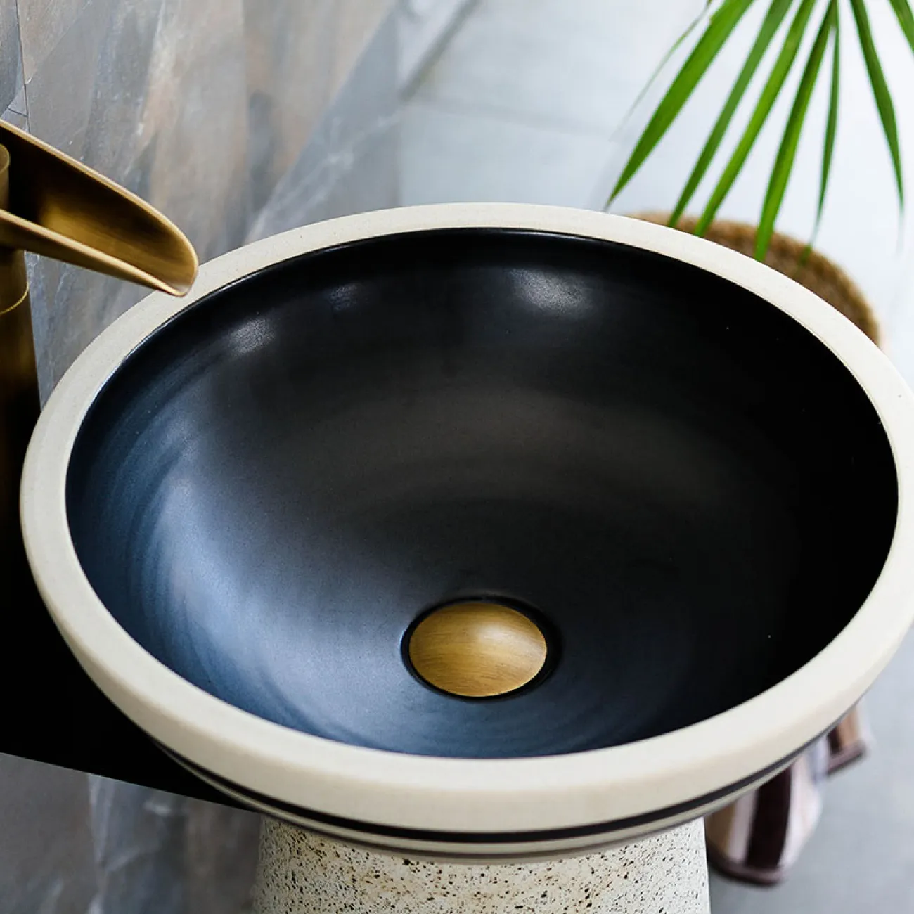 Керамический круглый умывальник  для ванной комнаты LaLume MB20549-23