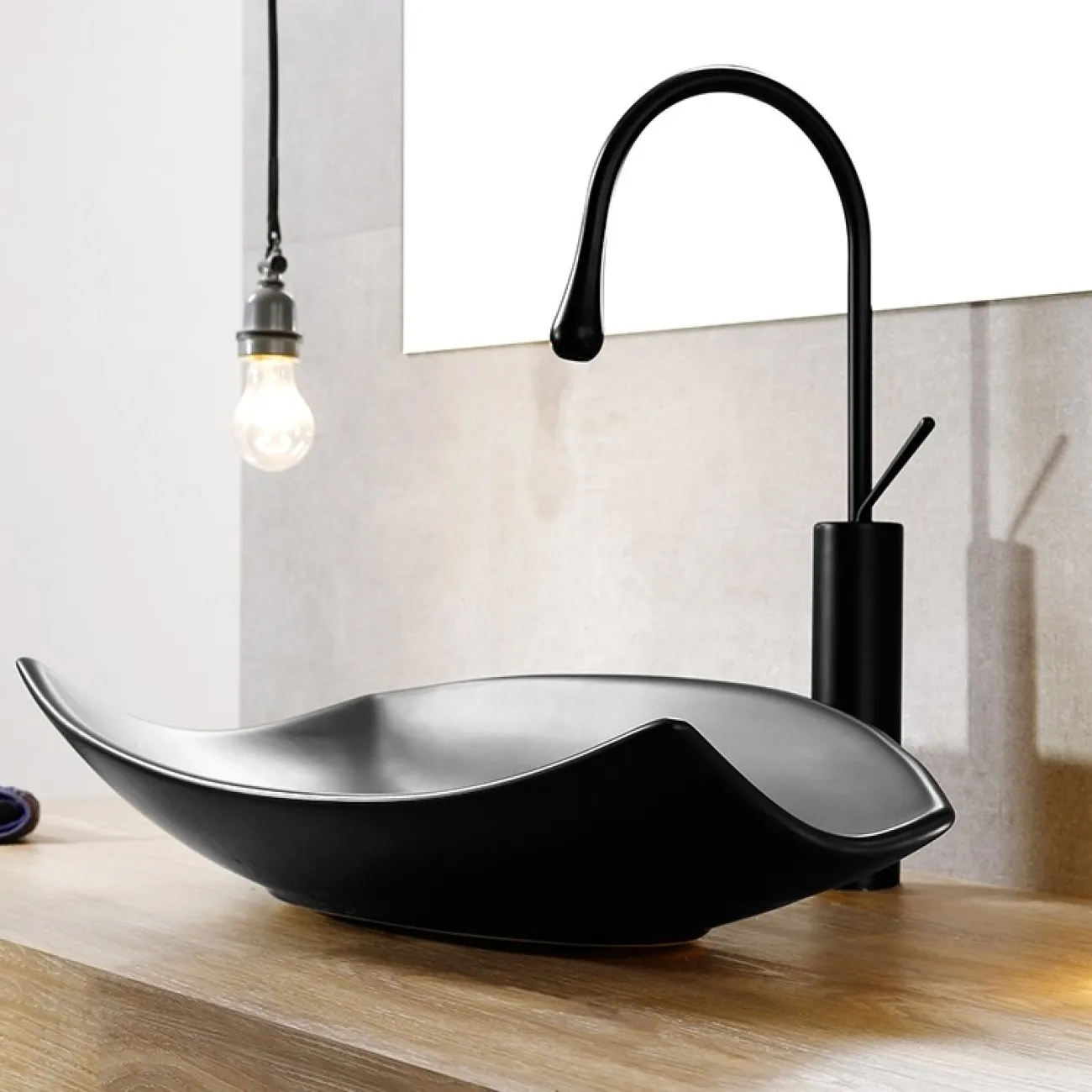 Керамический умывальник в скандинавском стиле для ванной комнаты LaLume MB20651-23 Керамический умывальник в скандинавском стиле для ванной комнаты LaLume MB20651-23