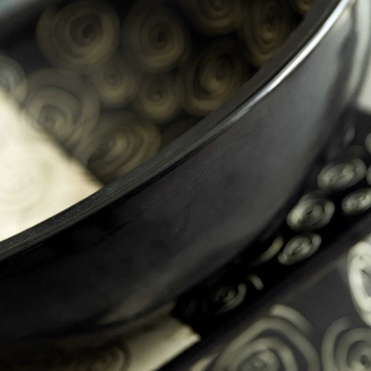 Керамический круглый умывальник для ванной комнаты LaLume MB20643-23 Керамический круглый умывальник для ванной комнаты LaLume MB20643-23