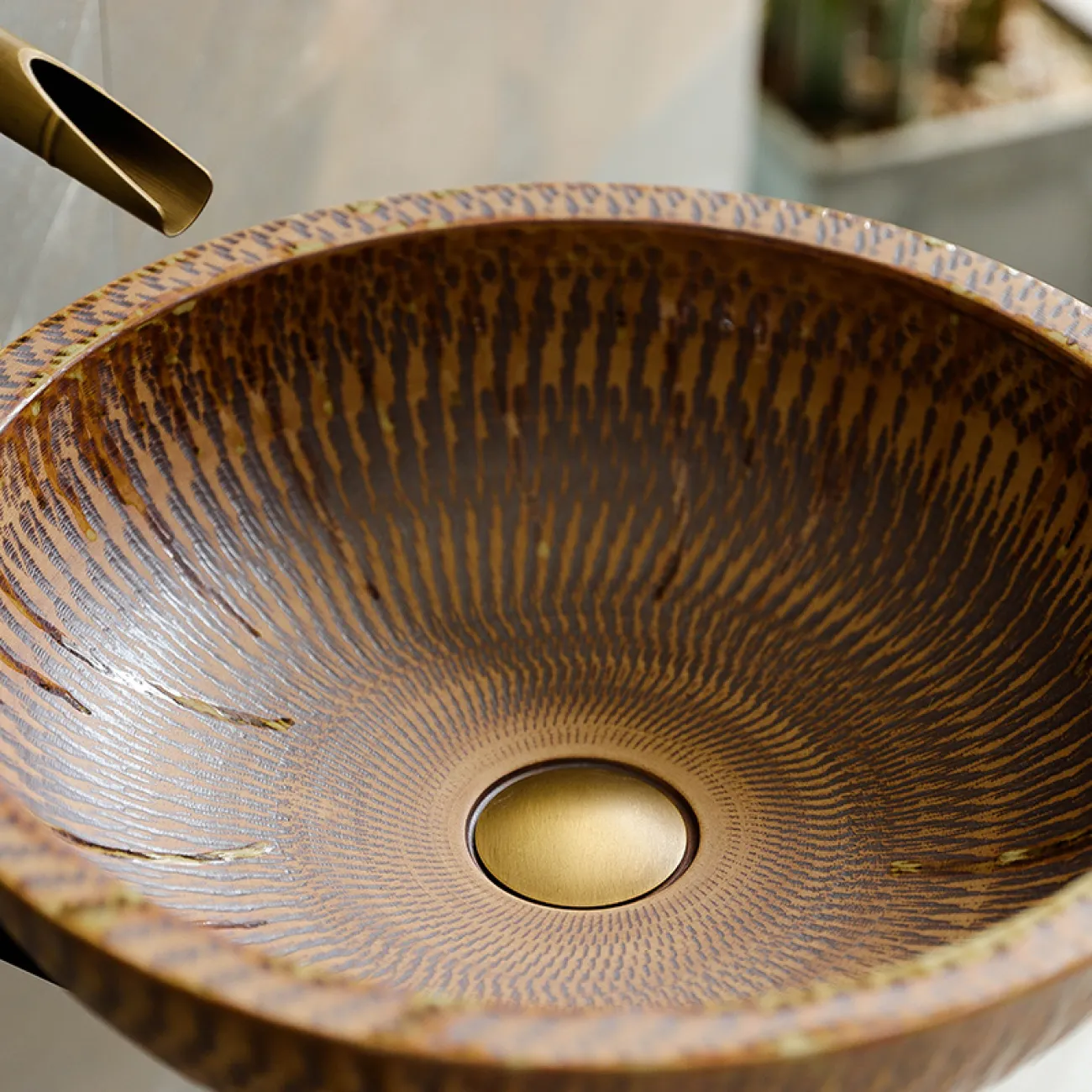 Керамический креативный умывальник  для ванной комнаты LaLume MB20641-23