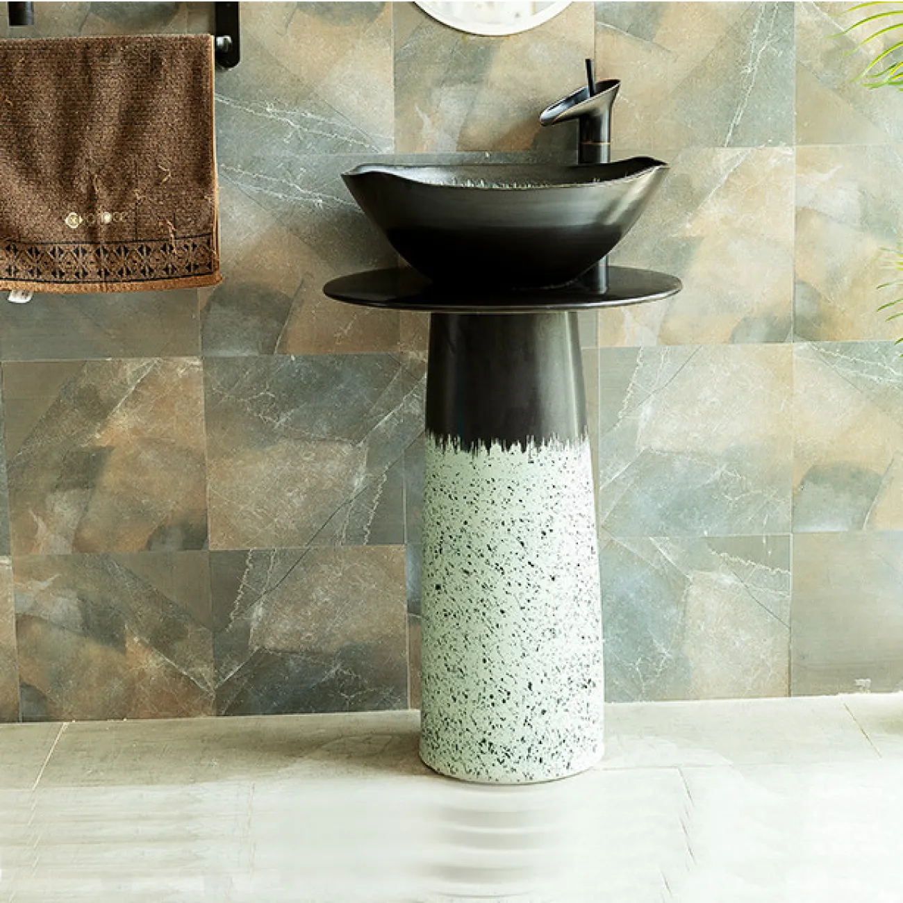 Керамический креативный умывальник  для ванной комнаты LaLume MB20623-23