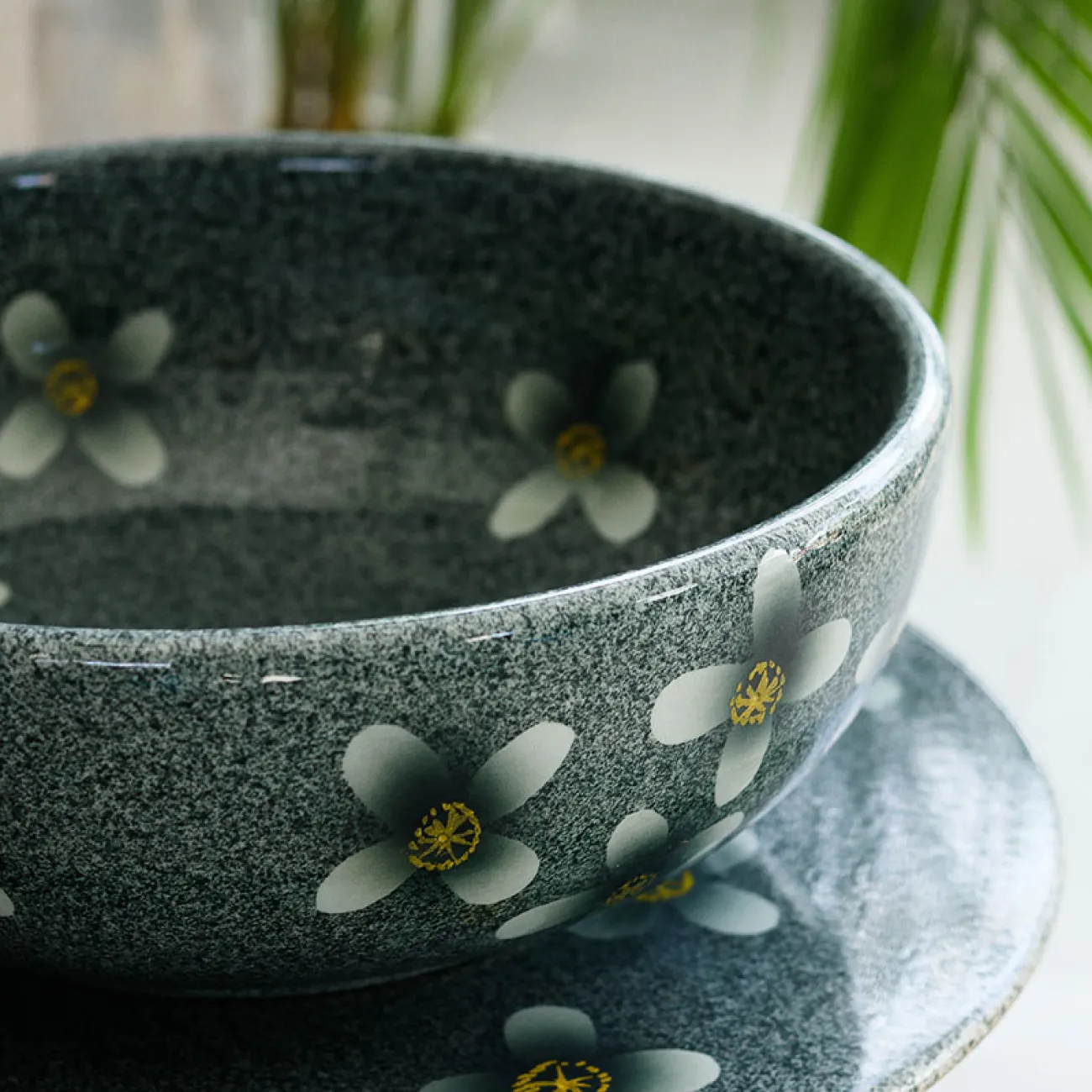 Керамический круглый умывальник  для ванной комнаты LaLume MB20615-23