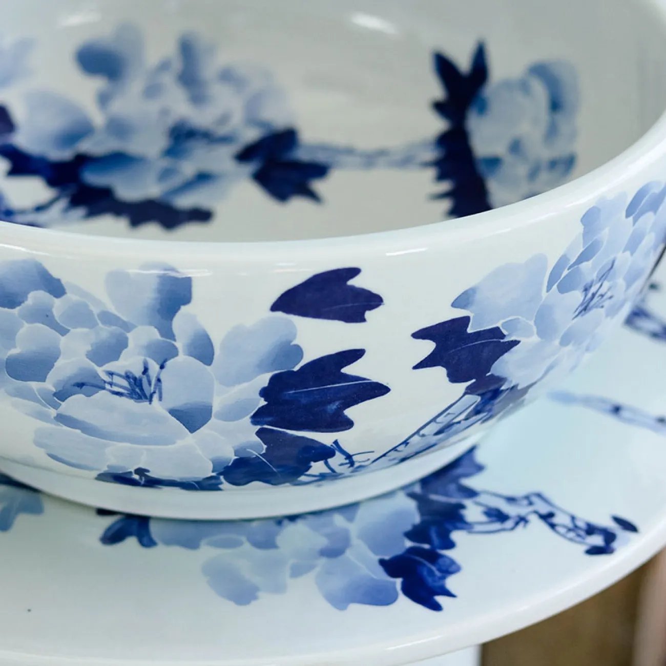 Керамический круглый умывальник для ванной комнаты LaLume MB20613-23 Керамический круглый умывальник для ванной комнаты LaLume MB20613-23