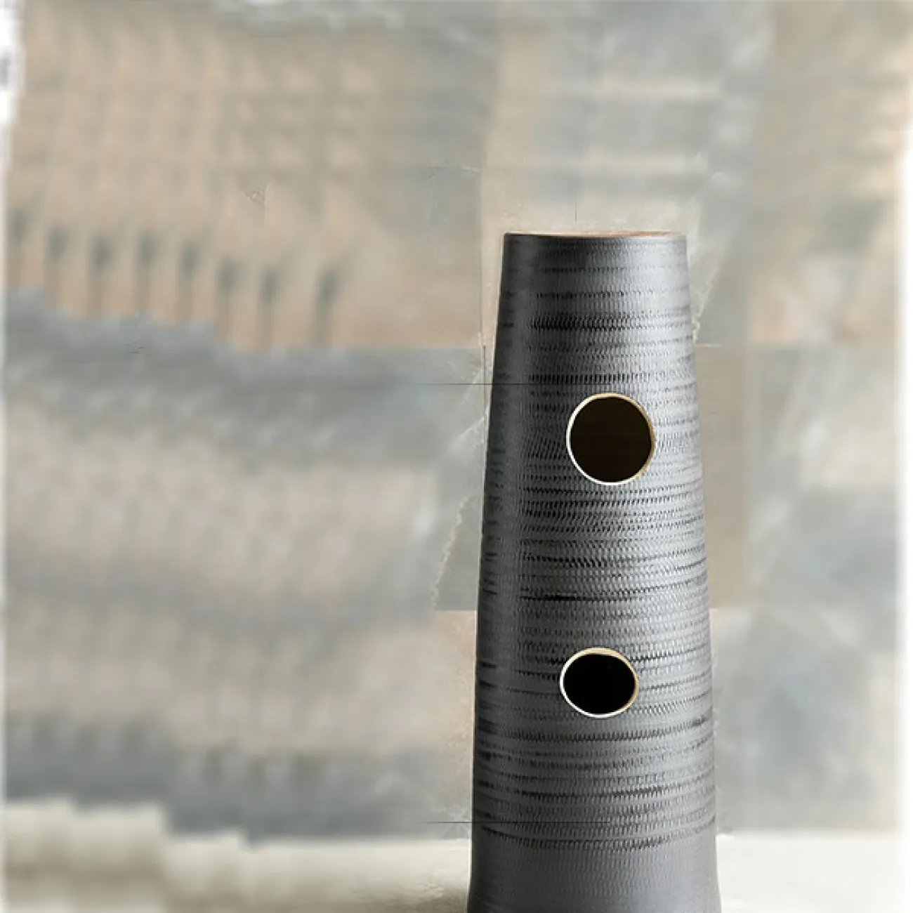 Керамический умывальник с вертикальной колоной для ванной комнаты LaLume MB20502-23 Керамический умывальник с вертикальной колоной для ванной комнаты LaLume MB20502-23