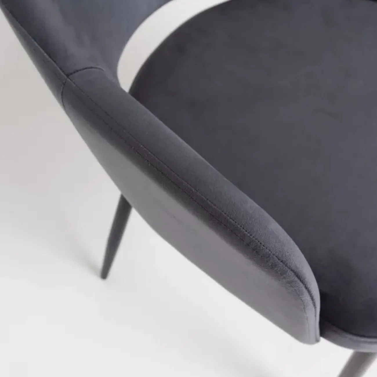 Стул тёмно-серый с подлокотниками LaLume 37015-29