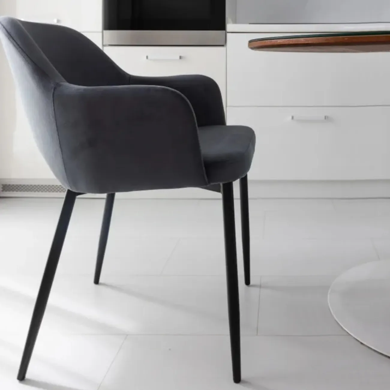 Стул тёмно-серый с подлокотниками LaLume 37015-29