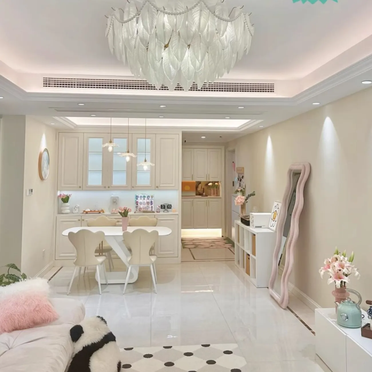 Обеденный стол из каменной плиты кремового цвета BANG 36457-29