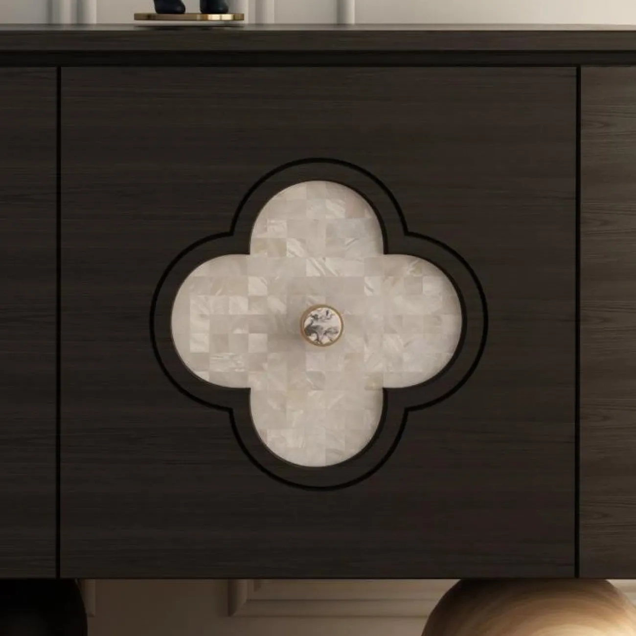 Роскошный ретро-шкаф для телевизора из цельного дерева BLD 35625-29 Роскошный ретро-шкаф для телевизора из цельного дерева BLD 35625-29