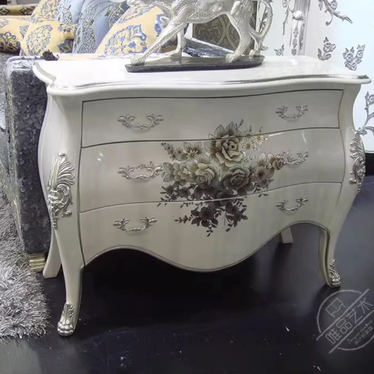 Роскошный комод из массива дерева Creative Life 35963-29 Роскошный комод из массива дерева Creative Life 35963-29