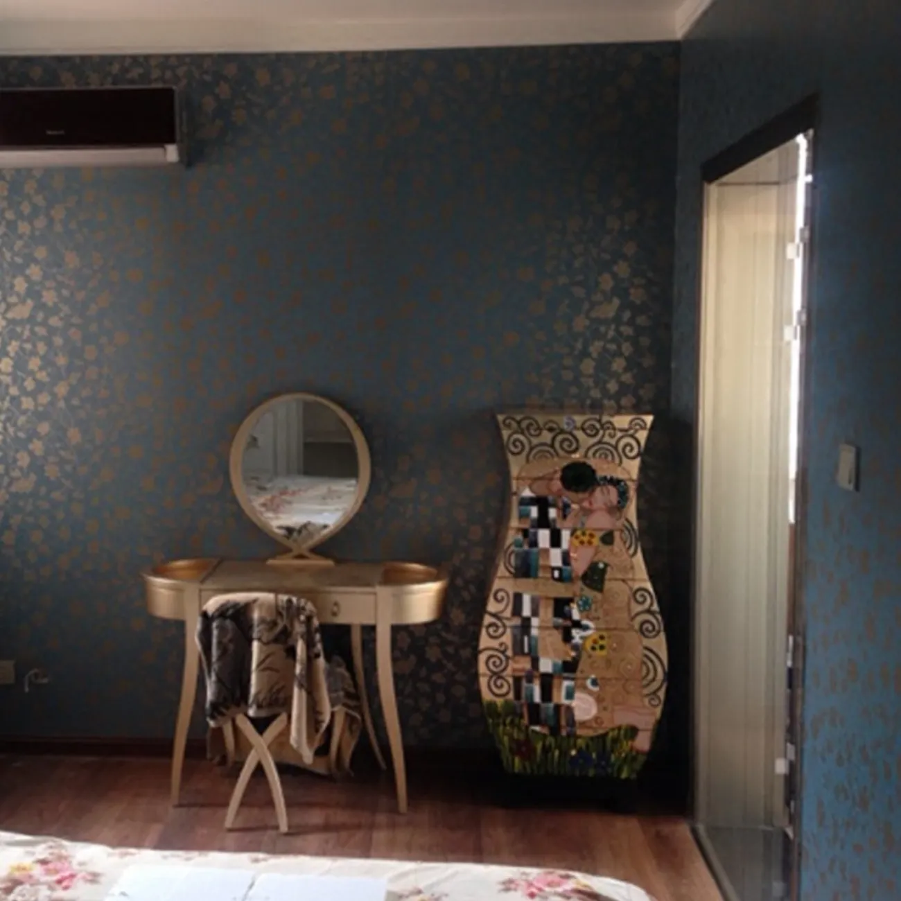 Роскошный шкаф для хранения из массива дерева Creative Life 35964-29 Роскошный шкаф для хранения из массива дерева Creative Life 35964-29