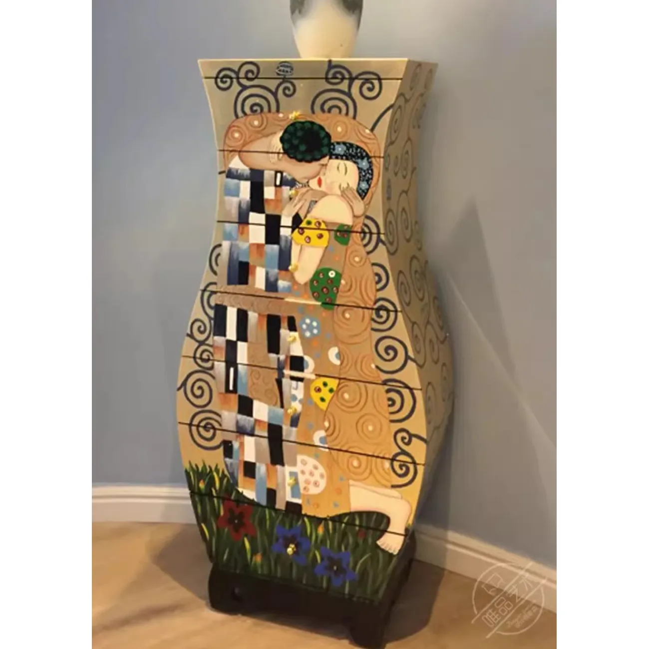 Роскошный шкаф для хранения из массива дерева Creative Life 35964-29 Роскошный шкаф для хранения из массива дерева Creative Life 35964-29