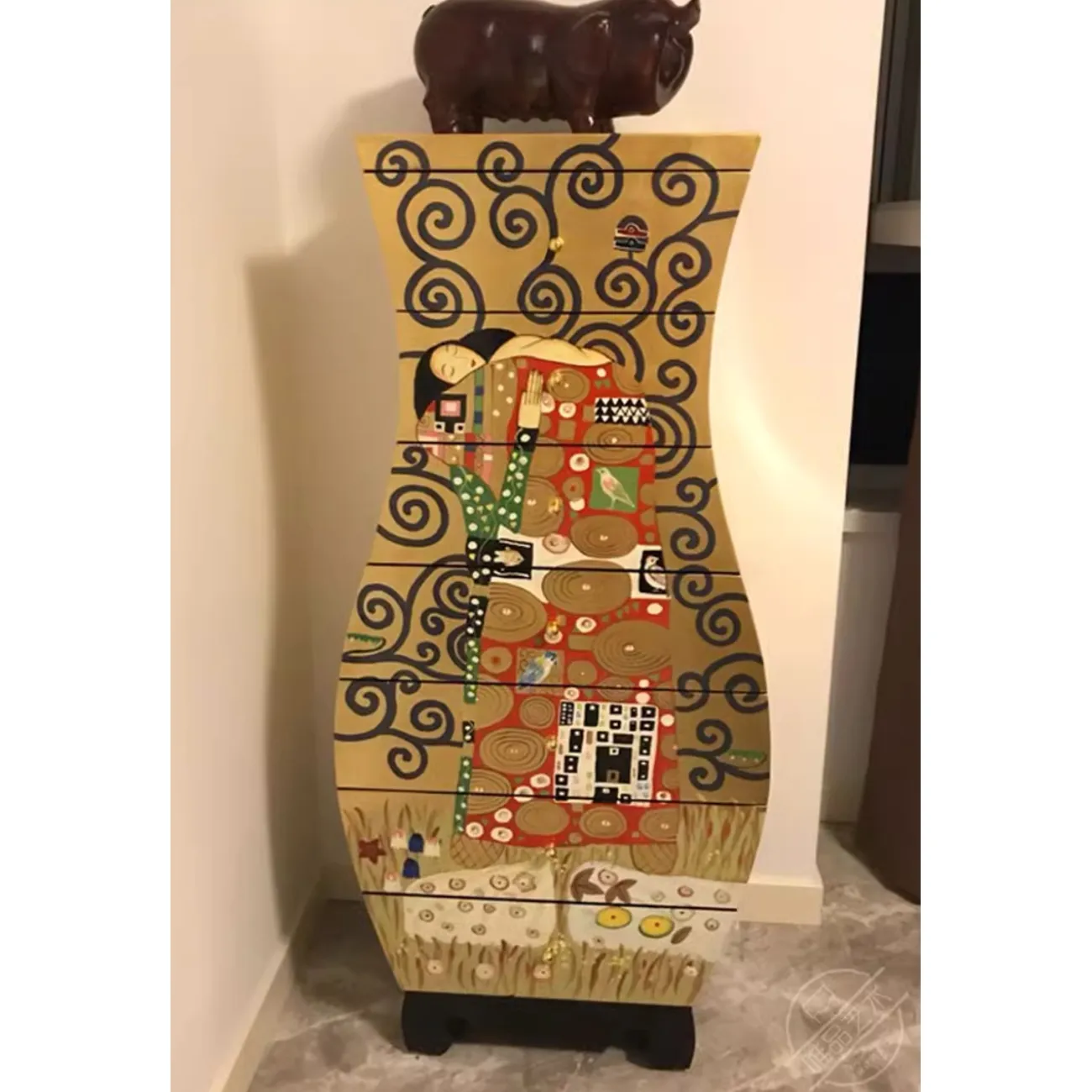 Роскошный шкаф для хранения из массива дерева Creative Life 35964-29 Роскошный шкаф для хранения из массива дерева Creative Life 35964-29