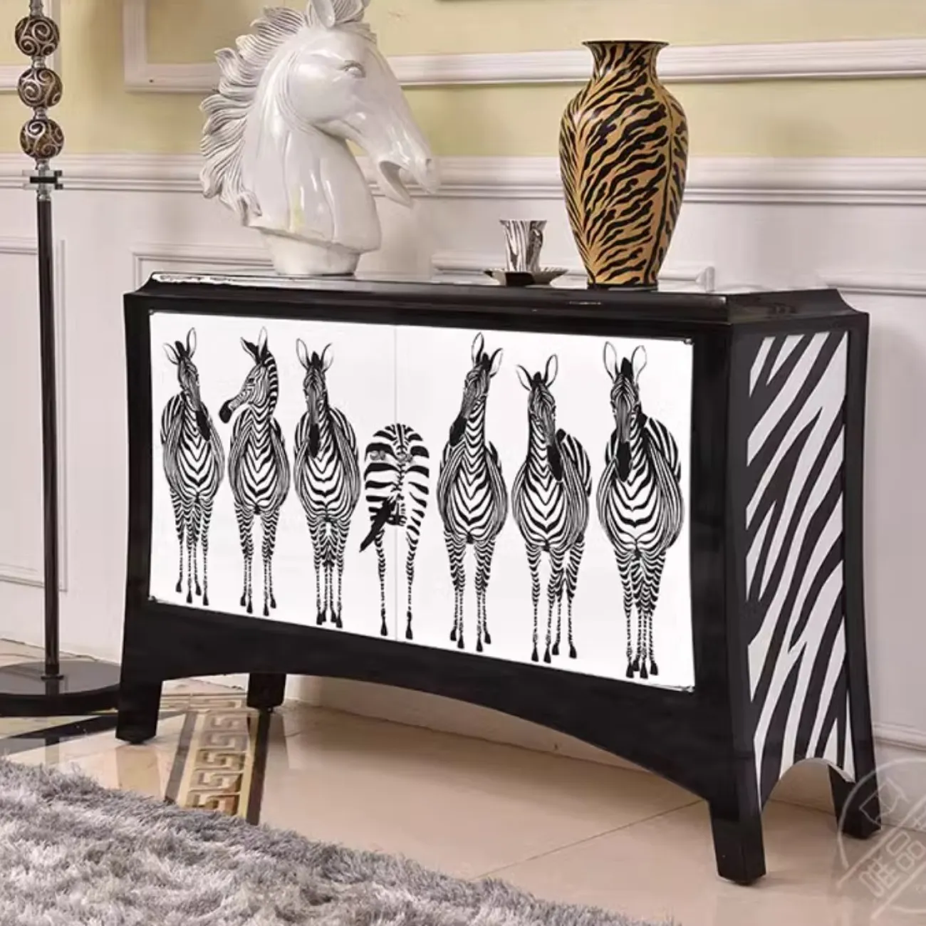 Роскошный расписной шкаф Creative Life 35968-29